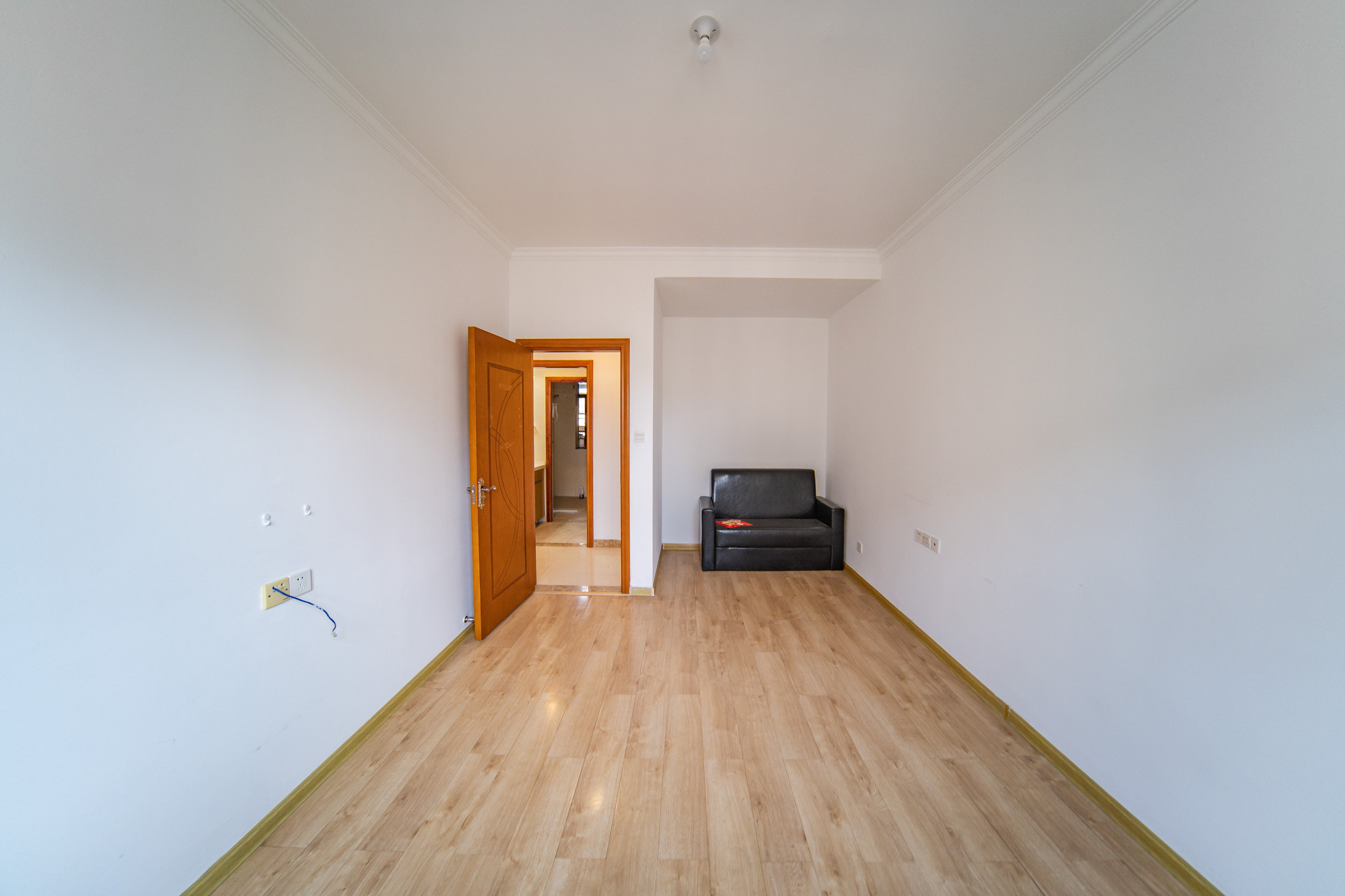 江山帝景哈佛 3室2厅2卫 105.0万 江山帝景哈佛 3室2厅2卫 105.0万卧室