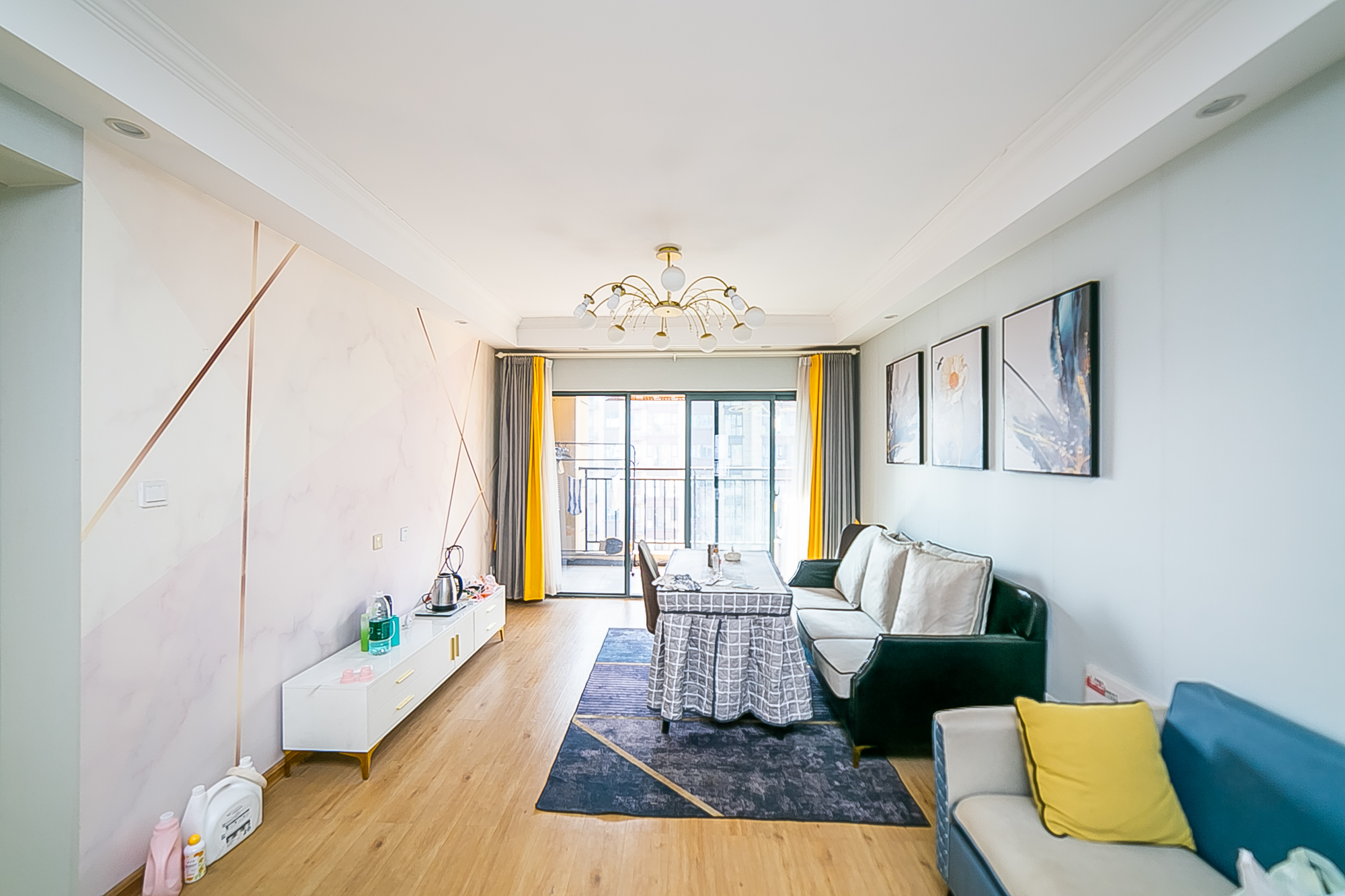 荣盛花语书苑  3室2厅1卫    82.0万 荣盛花语书苑  3室2厅1卫    82.0万