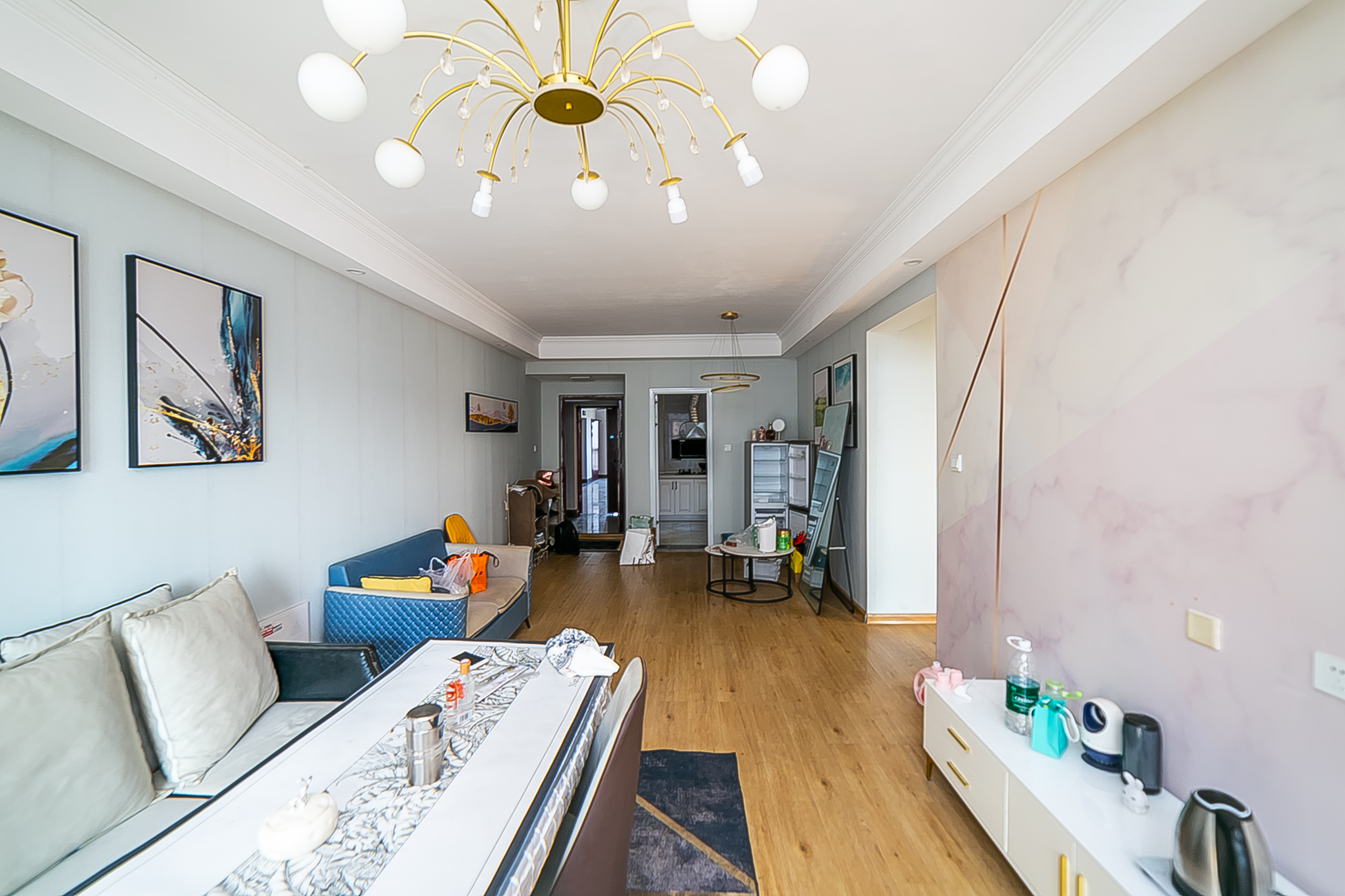 荣盛花语书苑  3室2厅1卫    82.0万 荣盛花语书苑  3室2厅1卫    82.0万客厅