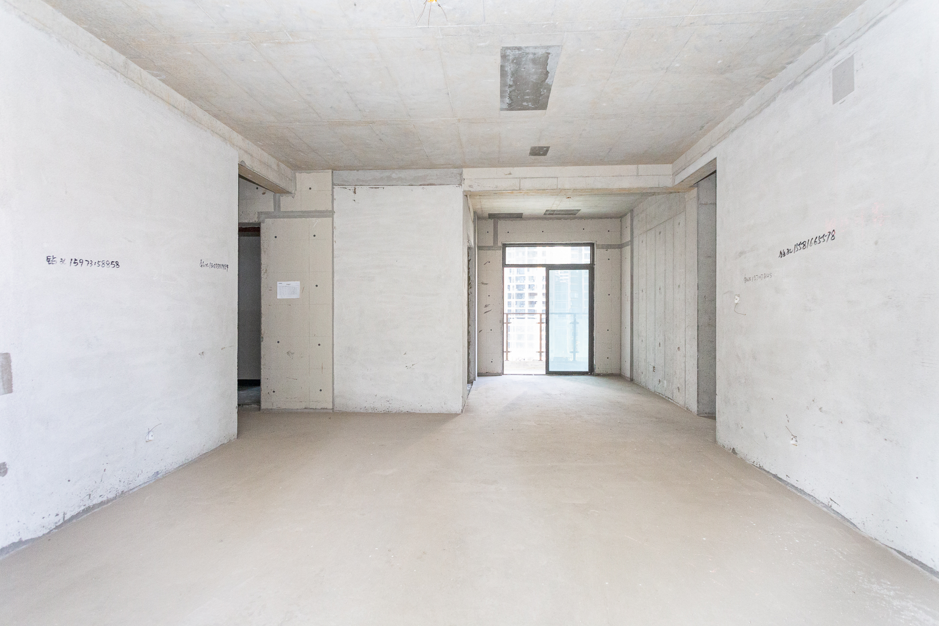 润和湘江天地AB区 4室2厅2卫 185.0万 润和湘江天地AB区 4室2厅2卫 185.0万客厅