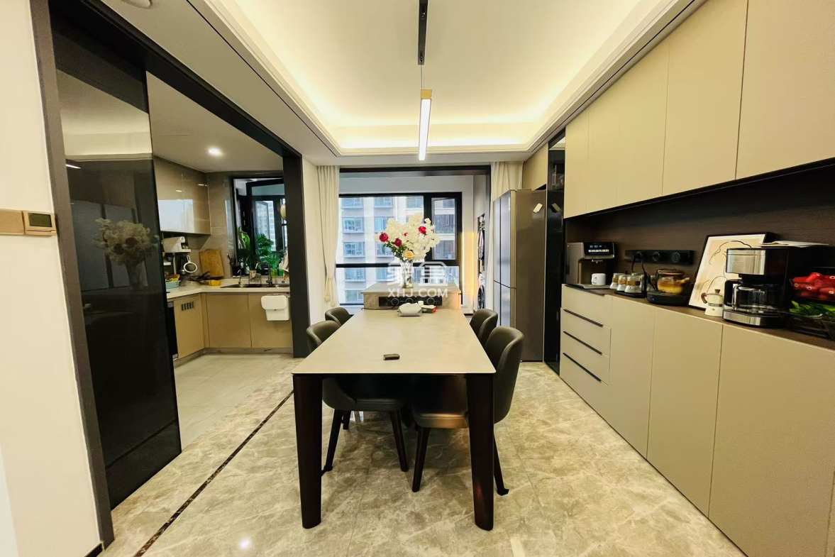 城际空间站 4室2厅2卫 110.0万 城际空间站 4室2厅2卫 110.0万室内图