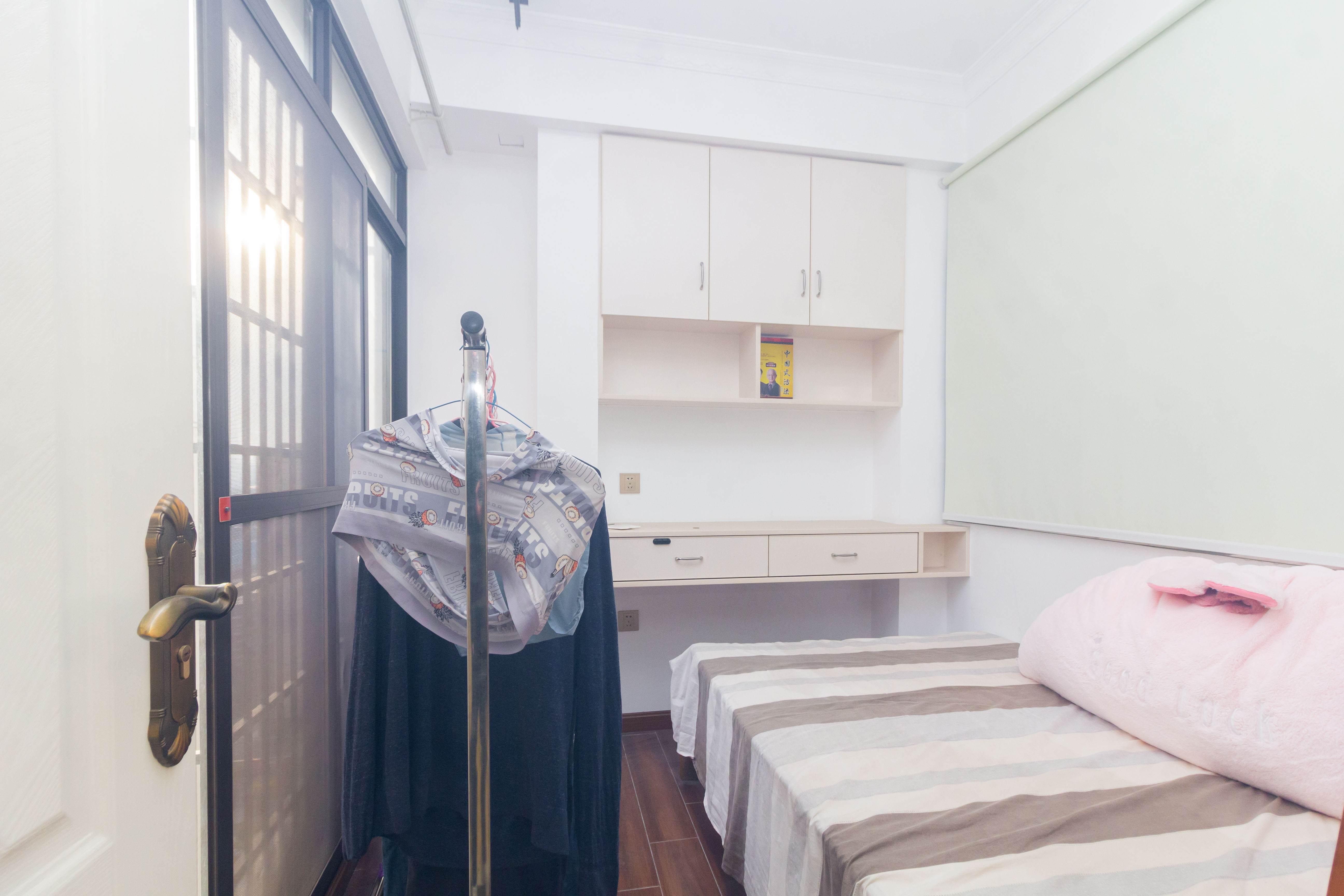 东方美地 2室2厅1卫 48.8万 东方美地 2室2厅1卫 48.8万卧室