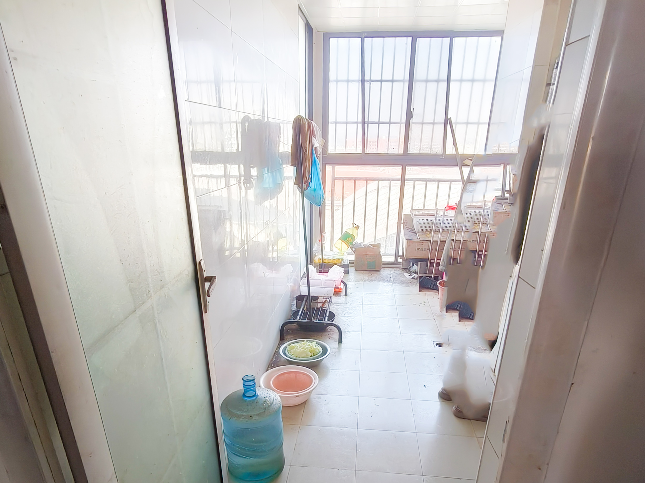 盛地领航城  4室2厅2卫    70.0万 盛地领航城  4室2厅2卫    70.0万厨房