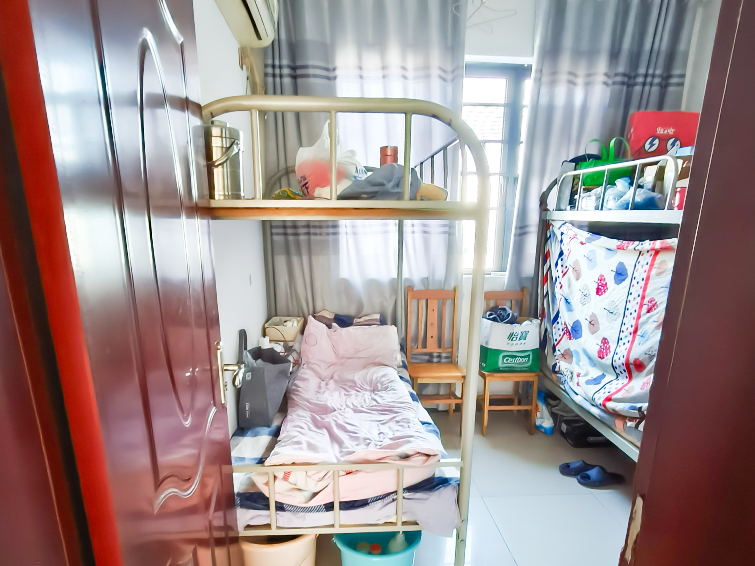 盛地领航城  4室2厅2卫    70.0万 盛地领航城  4室2厅2卫    70.0万卧室