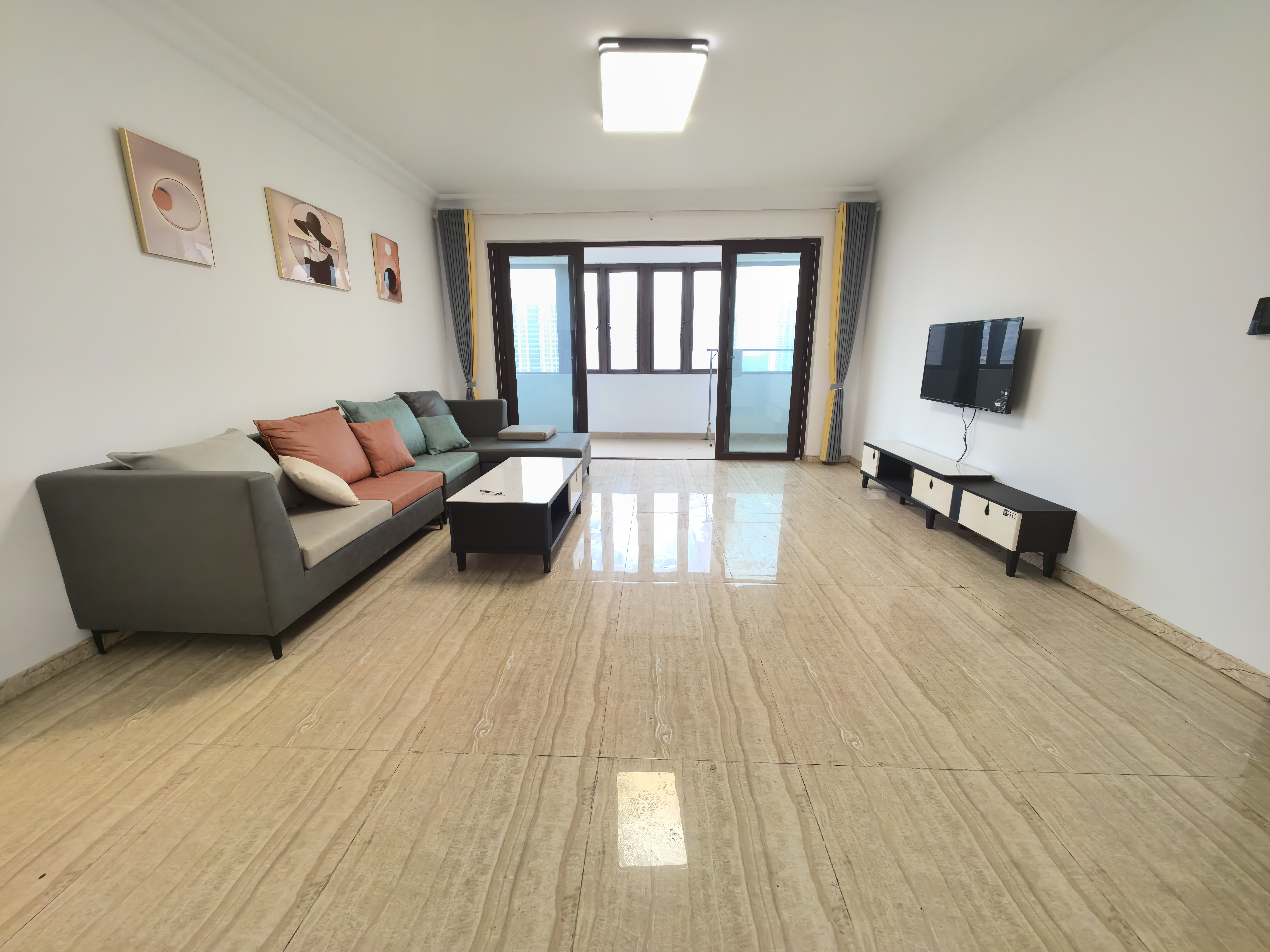 碧桂园麓府 4室2厅2卫 65.0万 碧桂园麓府 4室2厅2卫 65.0万室内图