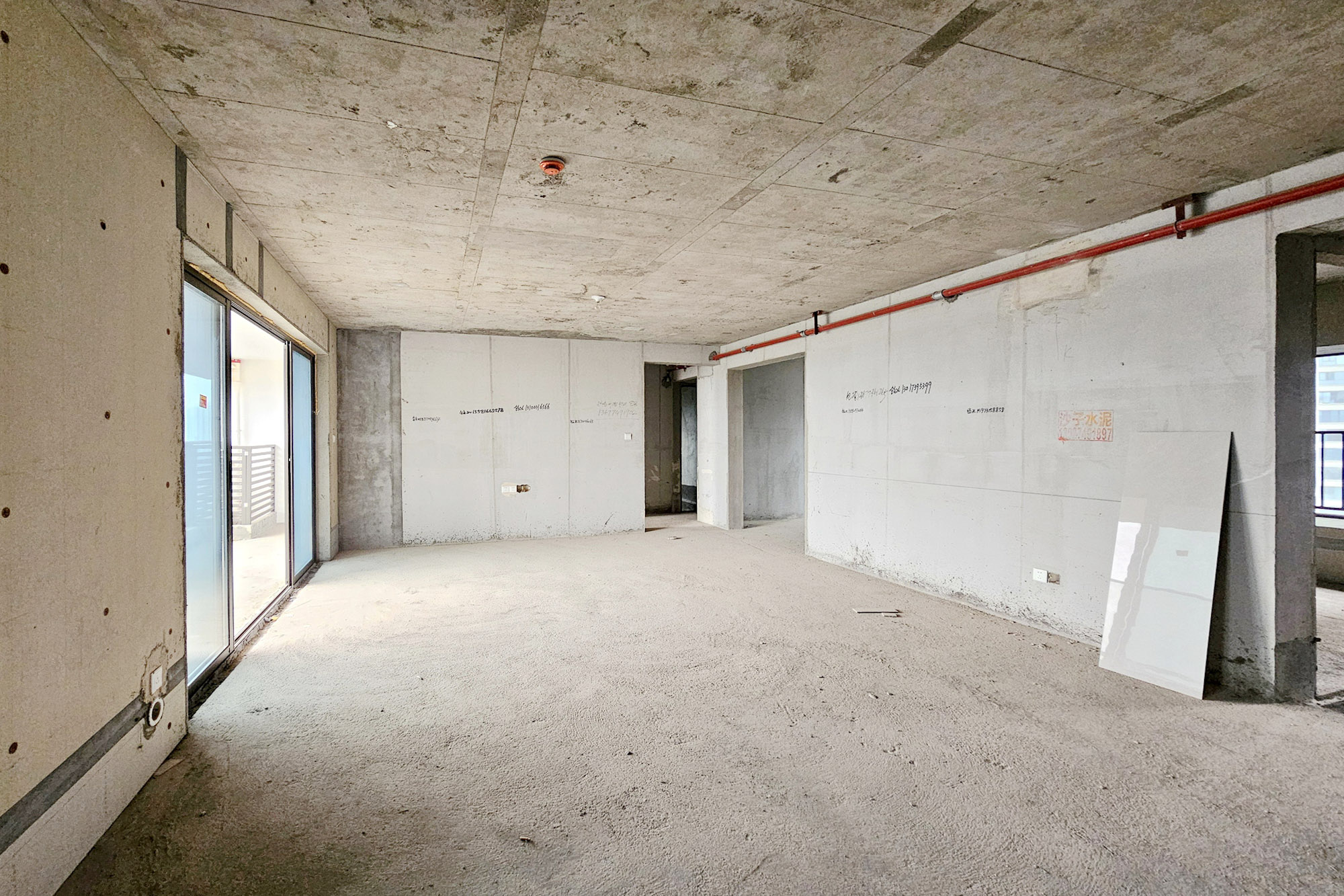 阳光城尚东湾悦江府  4室2厅2卫    138.0万 阳光城尚东湾悦江府  4室2厅2卫    138.0万客厅