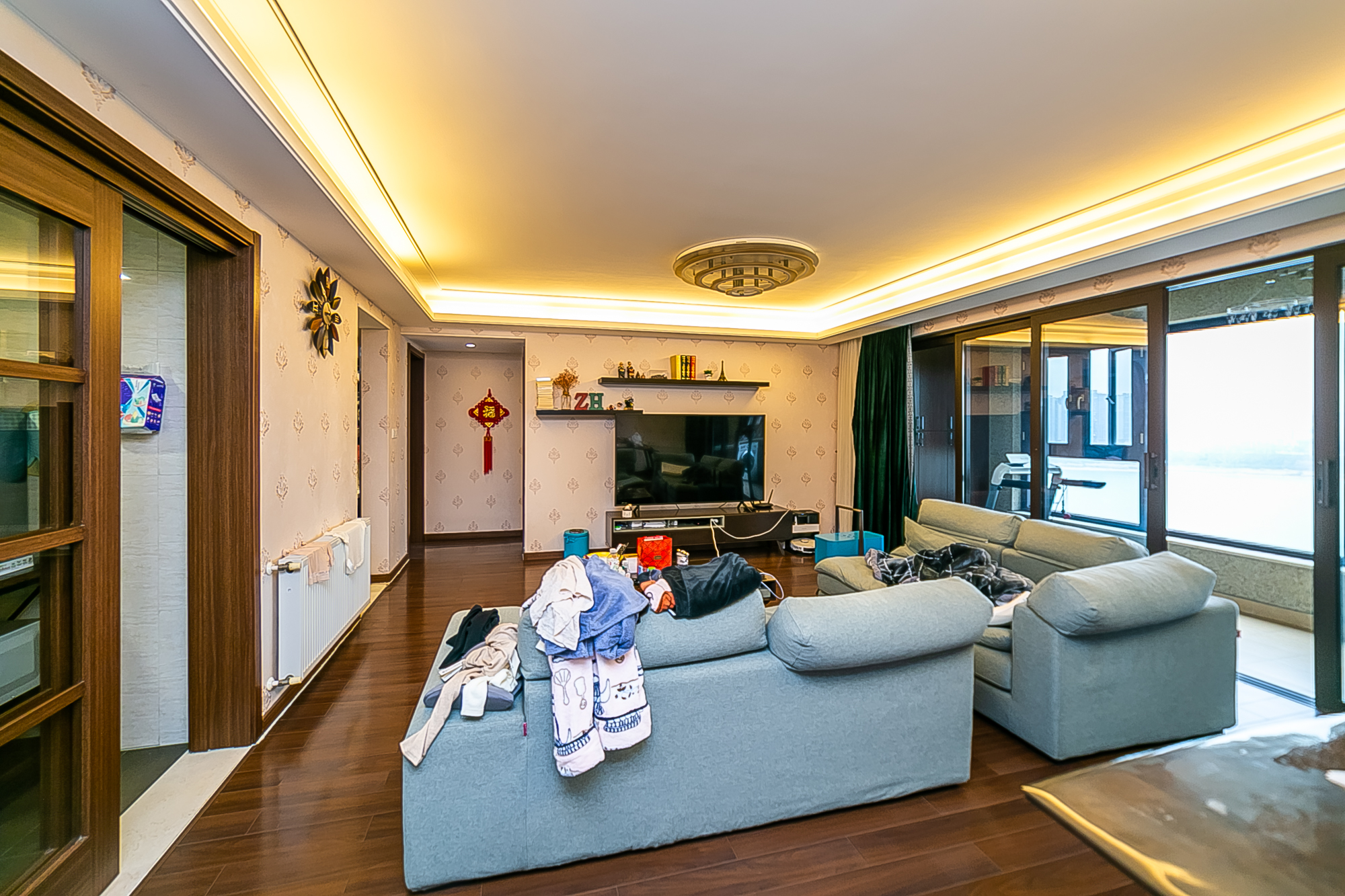 万科紫台  3室2厅2卫   280.00万客厅