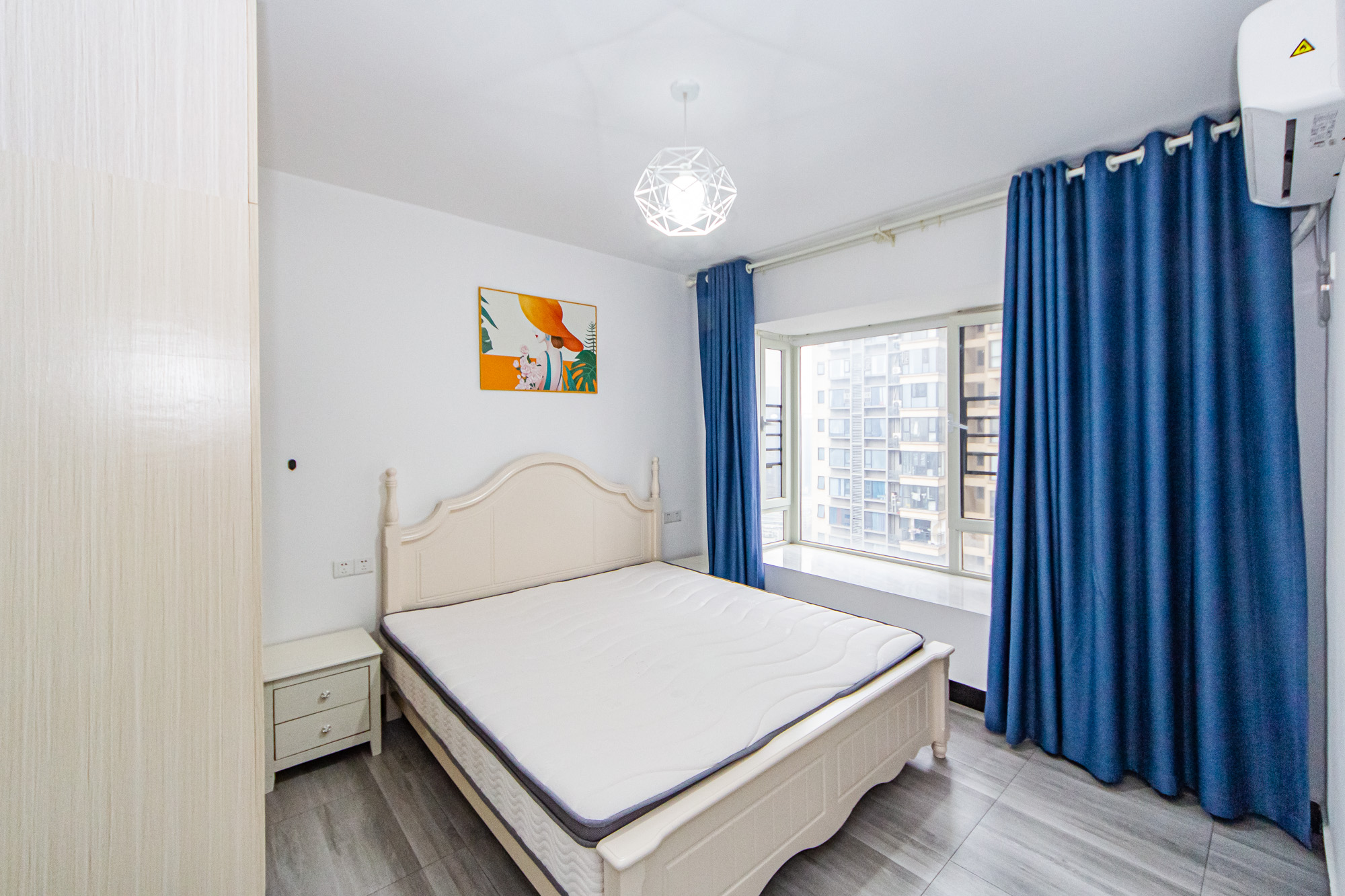 北辰三角洲E7区 3室2厅2卫 175.0万 北辰三角洲E7区 3室2厅2卫 175.0万卧室