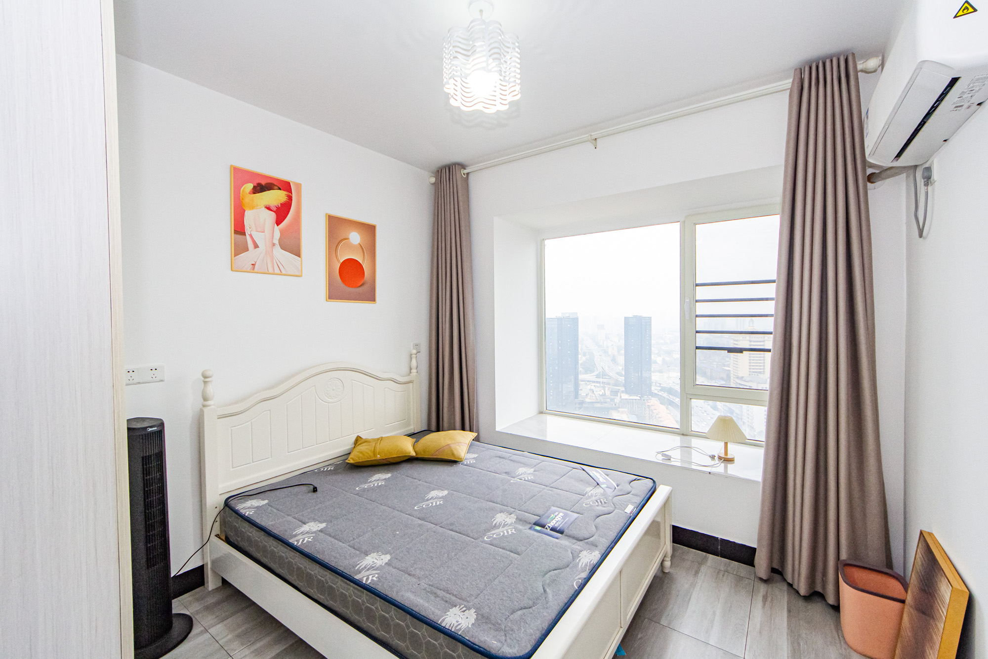 北辰三角洲E7区 3室2厅2卫 175.0万 北辰三角洲E7区 3室2厅2卫 175.0万卧室