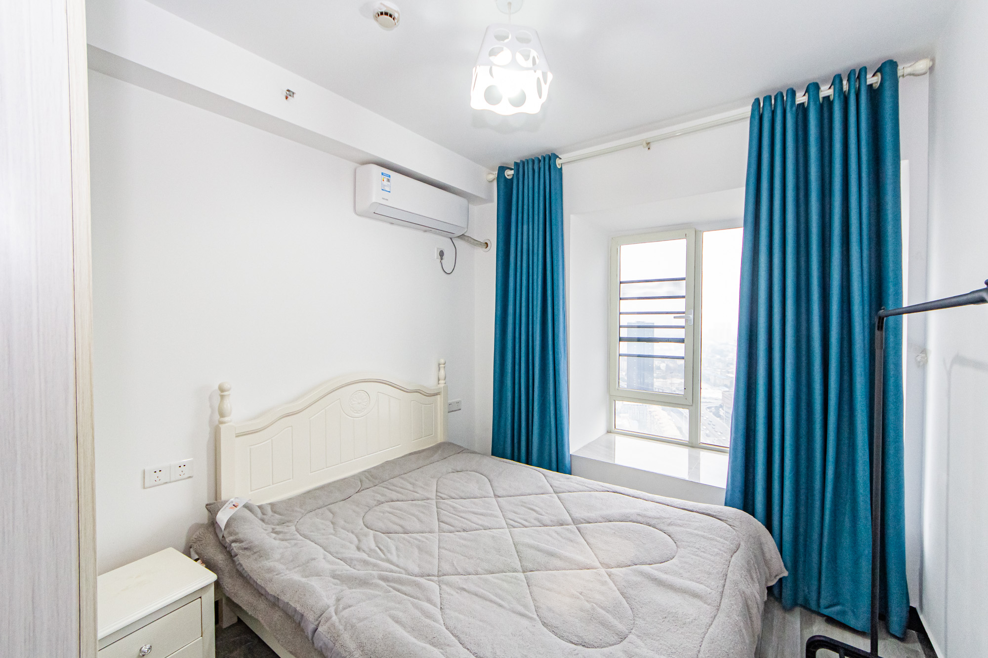 北辰三角洲E7区 3室2厅2卫 175.0万 北辰三角洲E7区 3室2厅2卫 175.0万卧室