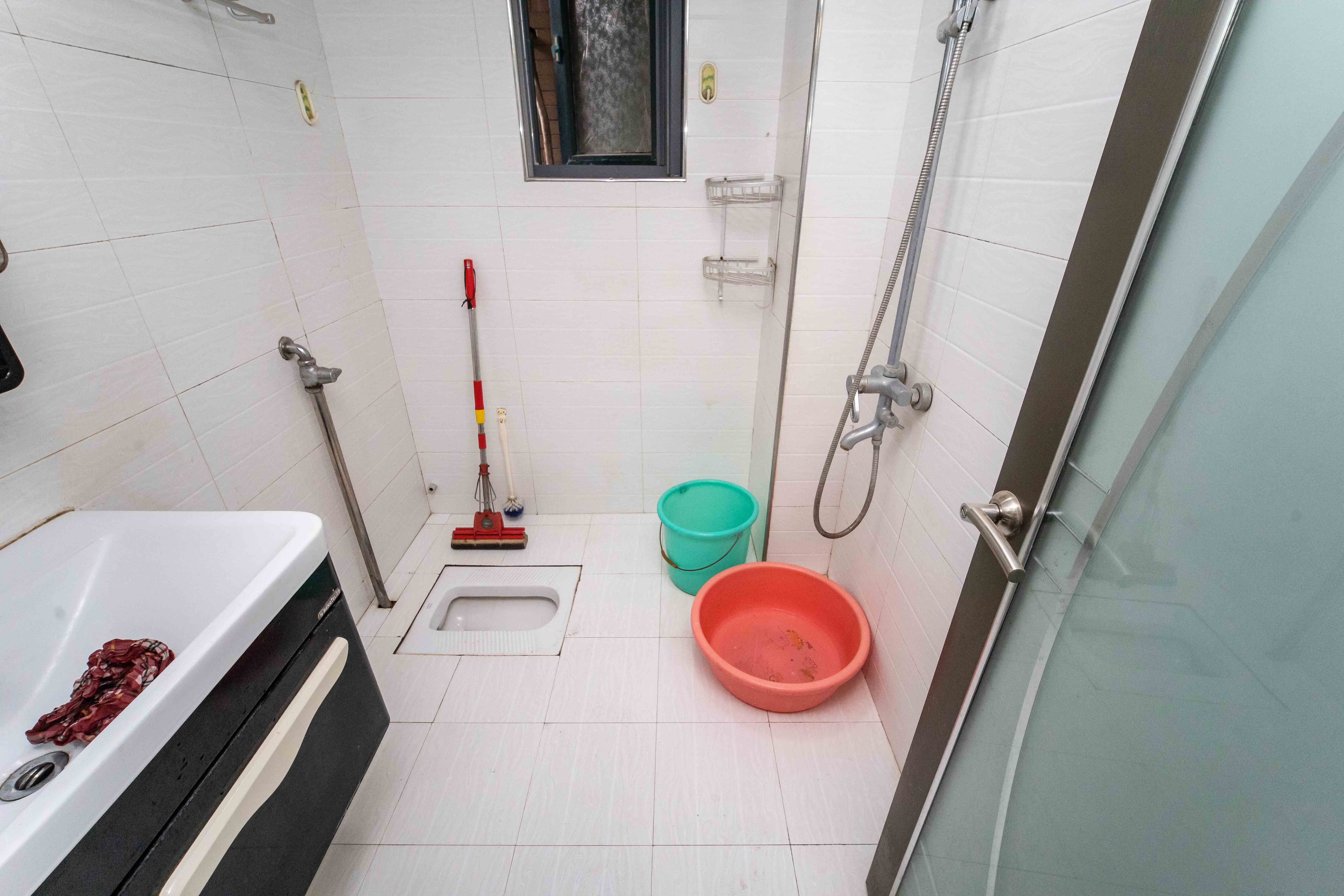 东玺门  2室2厅1卫    62.1万 东玺门  2室2厅1卫    62.1万卫生间