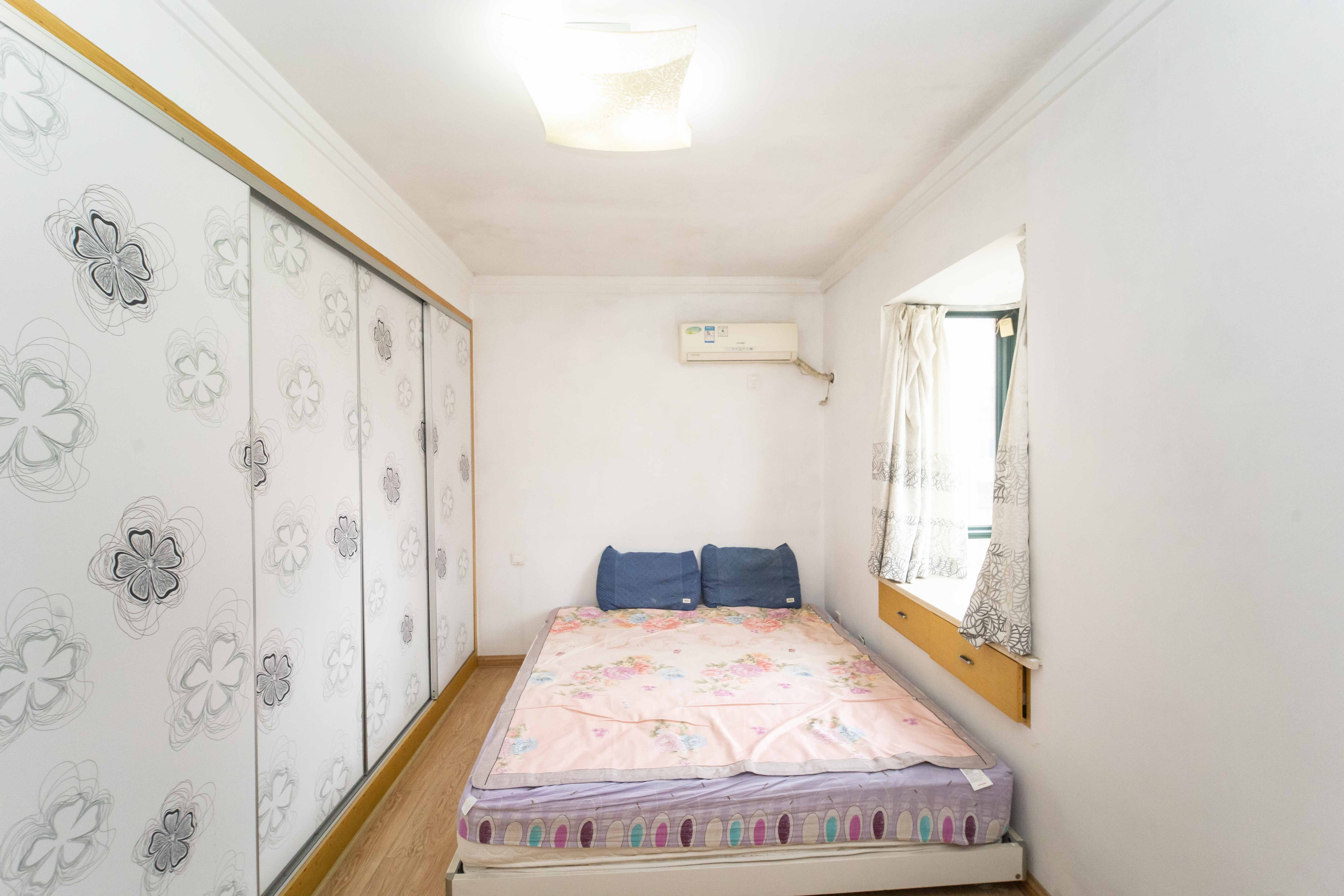 东玺门  2室2厅1卫    62.1万 东玺门  2室2厅1卫    62.1万卧室