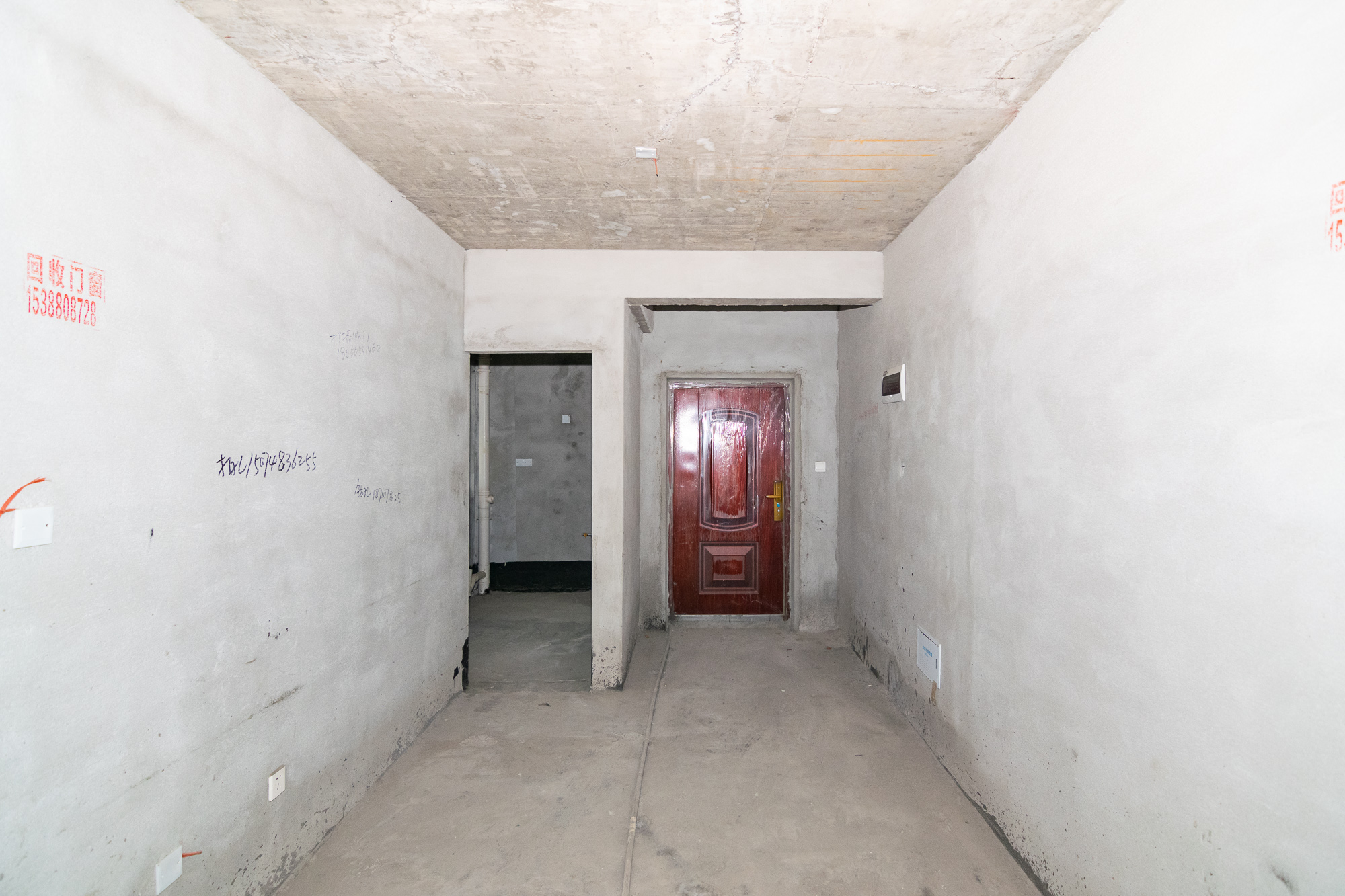 长郡旁牛津街(瑞凯滨江雅苑) 3室2厅1卫 52.8万 长郡旁牛津街(瑞凯滨江雅苑) 3室2厅1卫 52.8万客厅