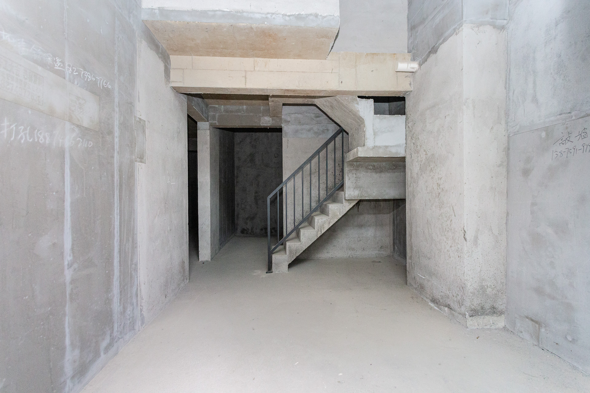 越秀湘江星汇城二期 4室2厅2卫 102.0万 越秀湘江星汇城二期 4室2厅2卫 102.0万客厅