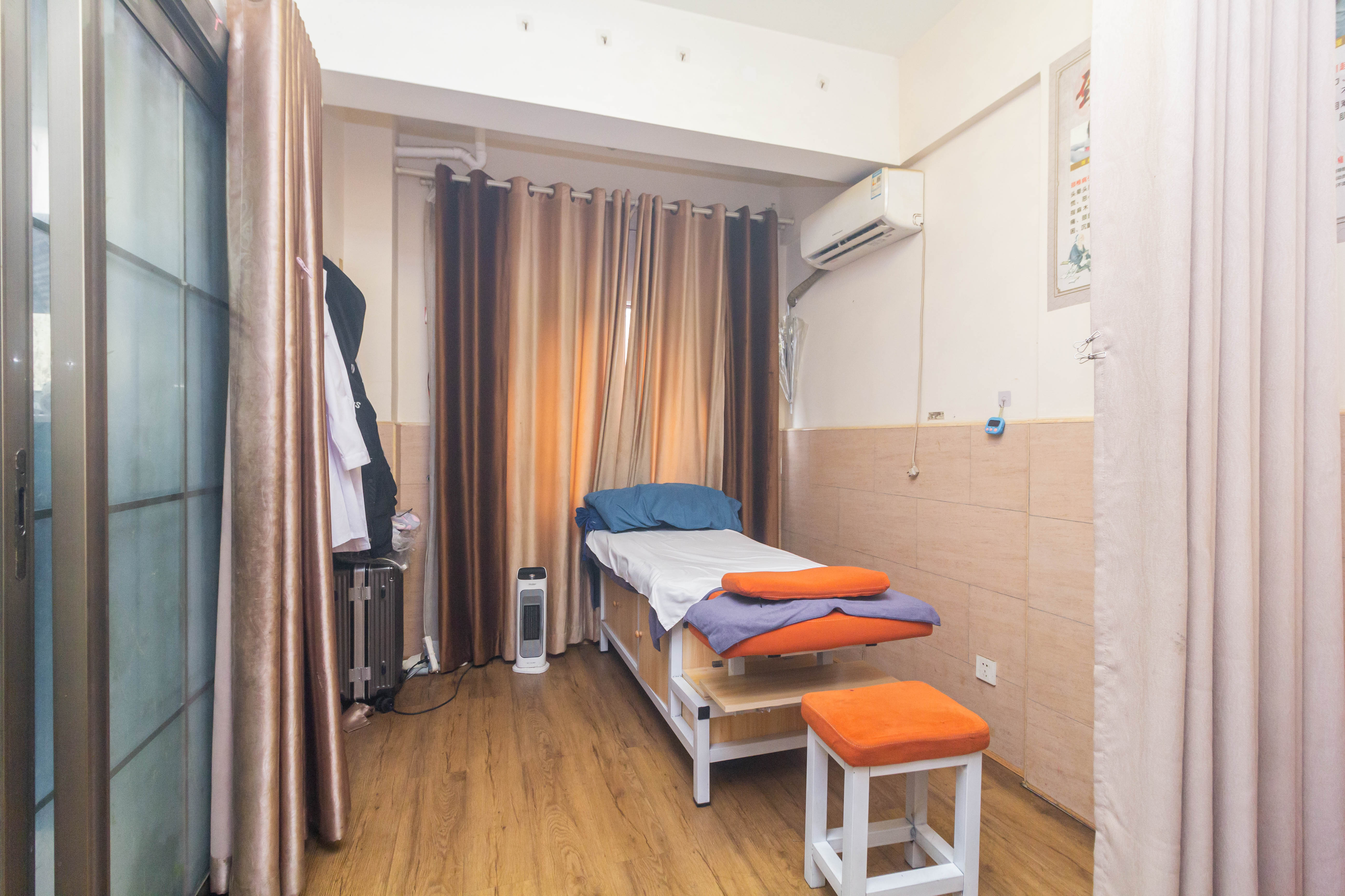 中交中央公园D2区  3室2厅2卫   110.00万卧室