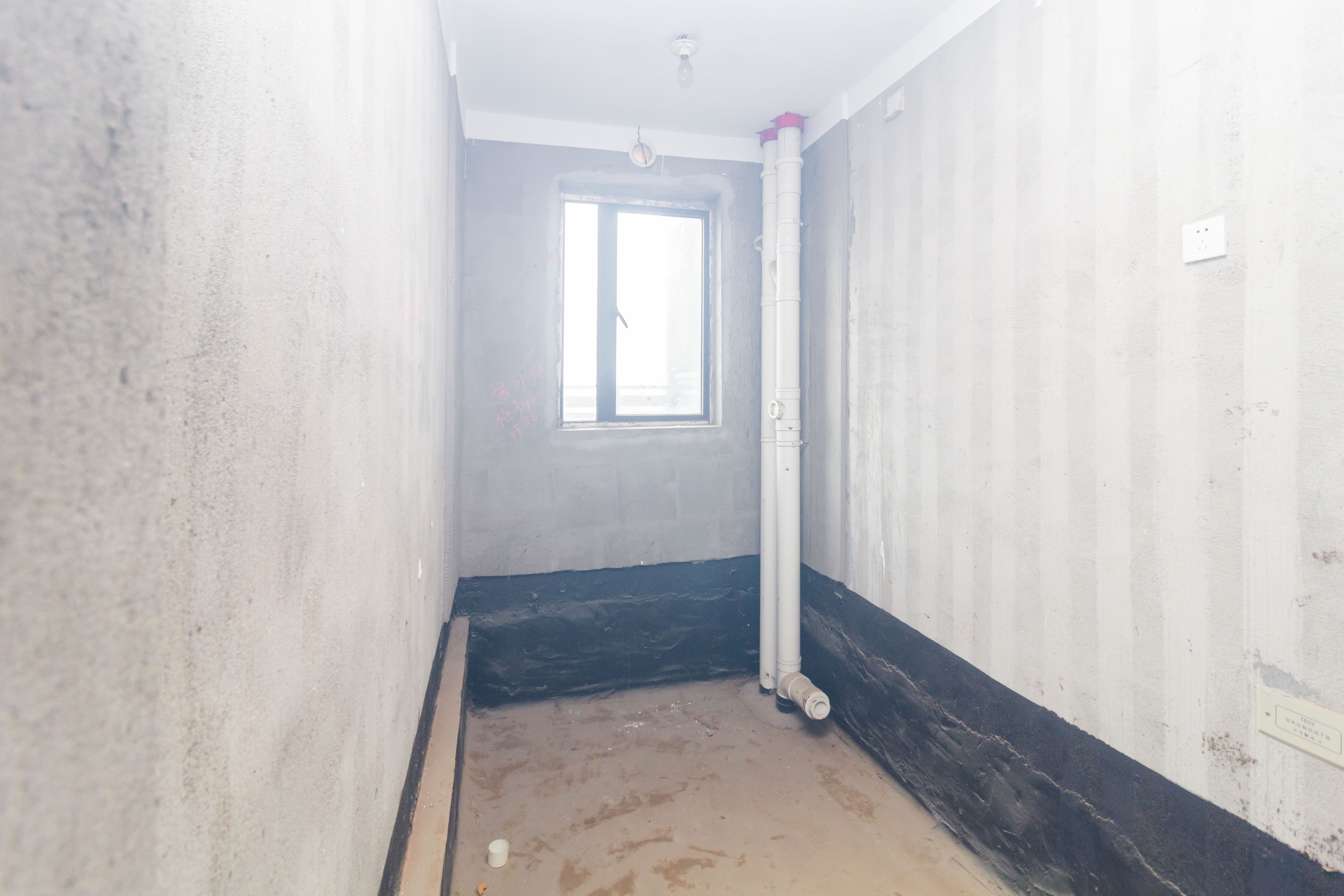 长房东云台 4室2厅2卫 120.0万 长房东云台 4室2厅2卫 120.0万卫生间