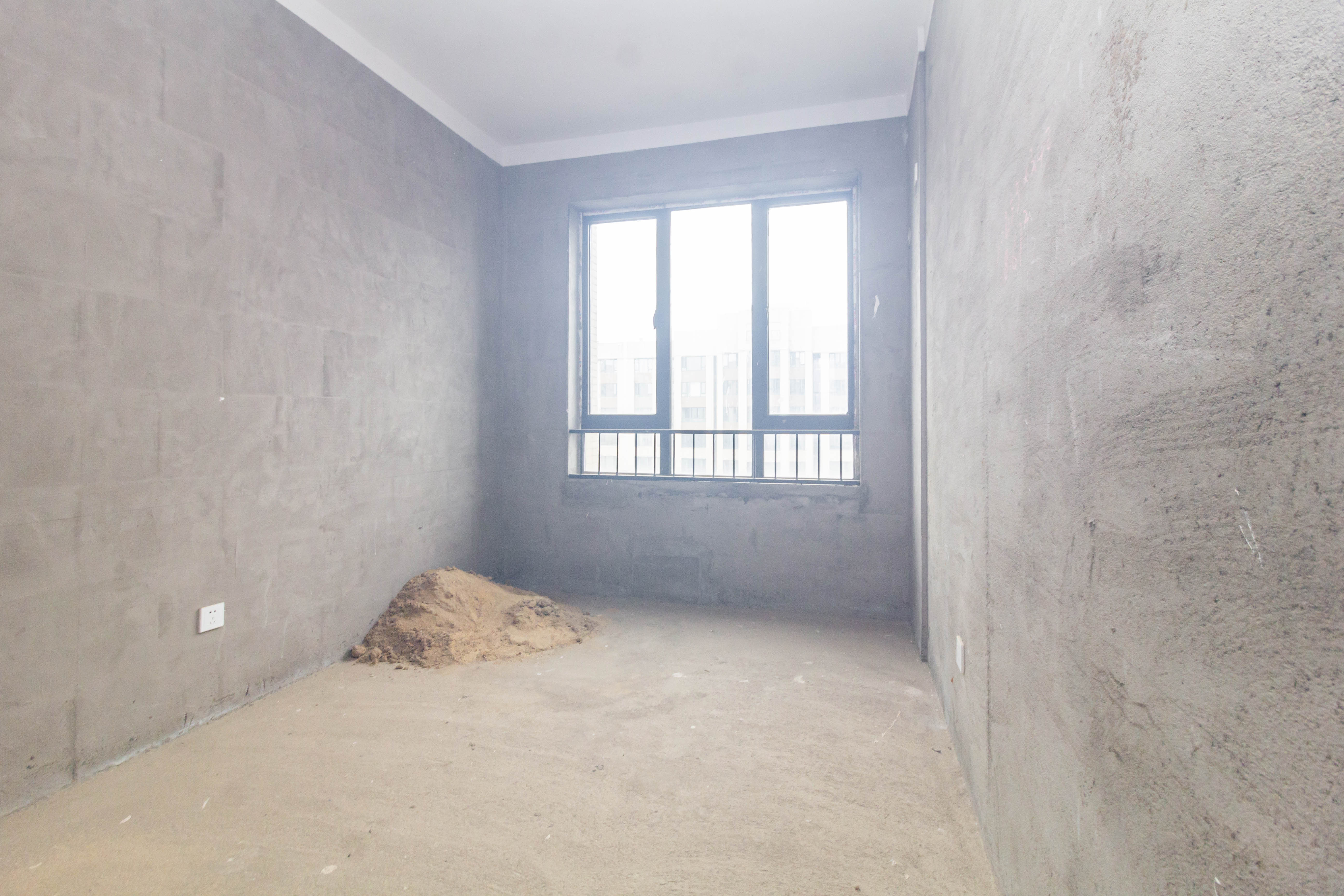 长房东云台 4室2厅2卫 120.0万 长房东云台 4室2厅2卫 120.0万卧室