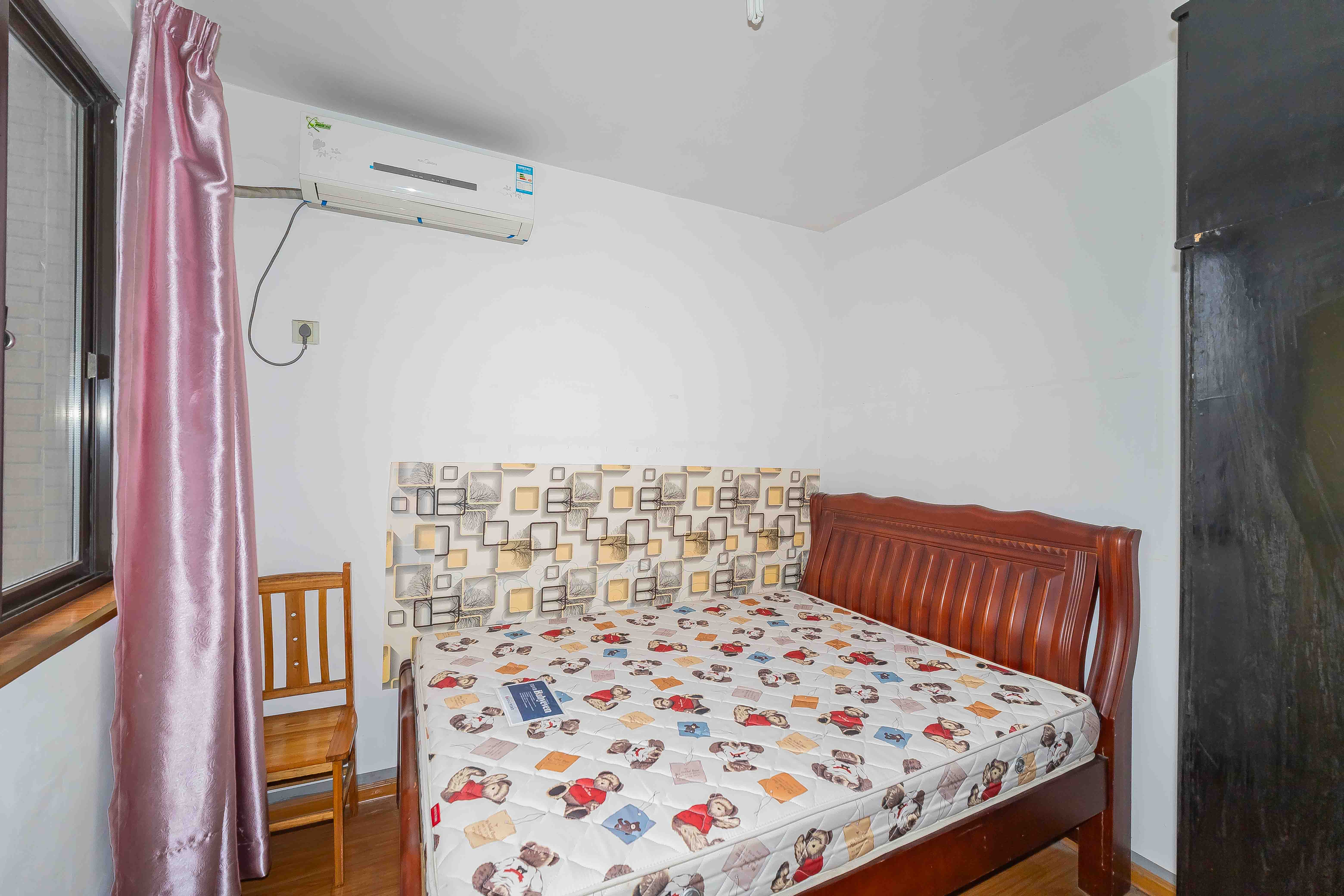 晨兴家园  2室1厅1卫    60.0万卧室