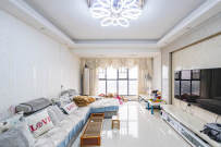 悦湖山  4室2厅2卫    81.8万 悦湖山  4室2厅2卫    81.8万