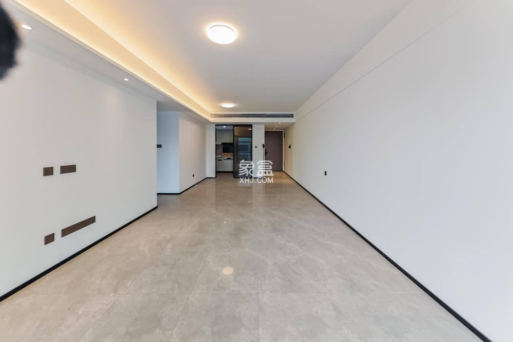 轨道万科悦府  3室2厅2卫    137.0万