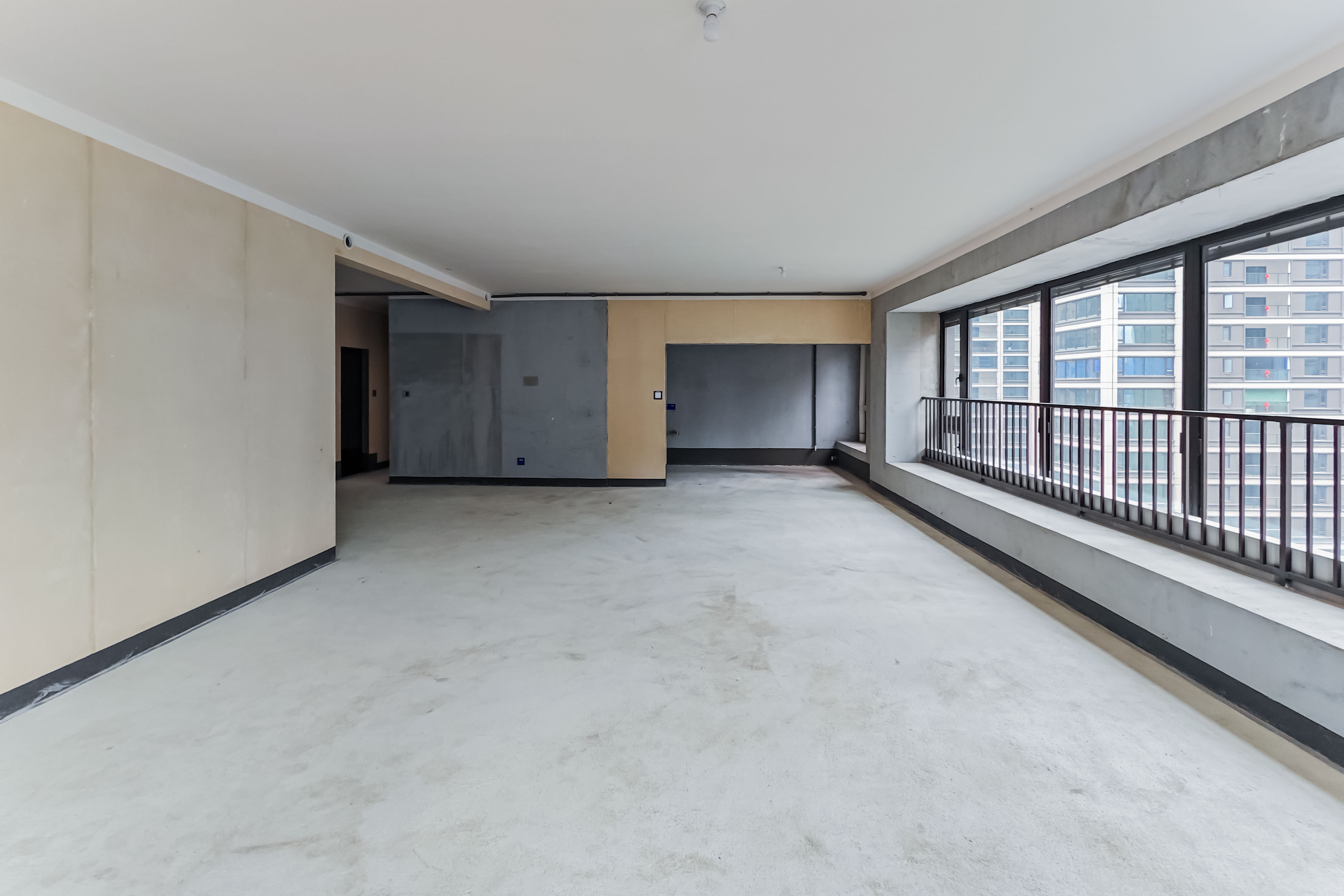 建发玖洲观澜  5室2厅3卫   320.00万