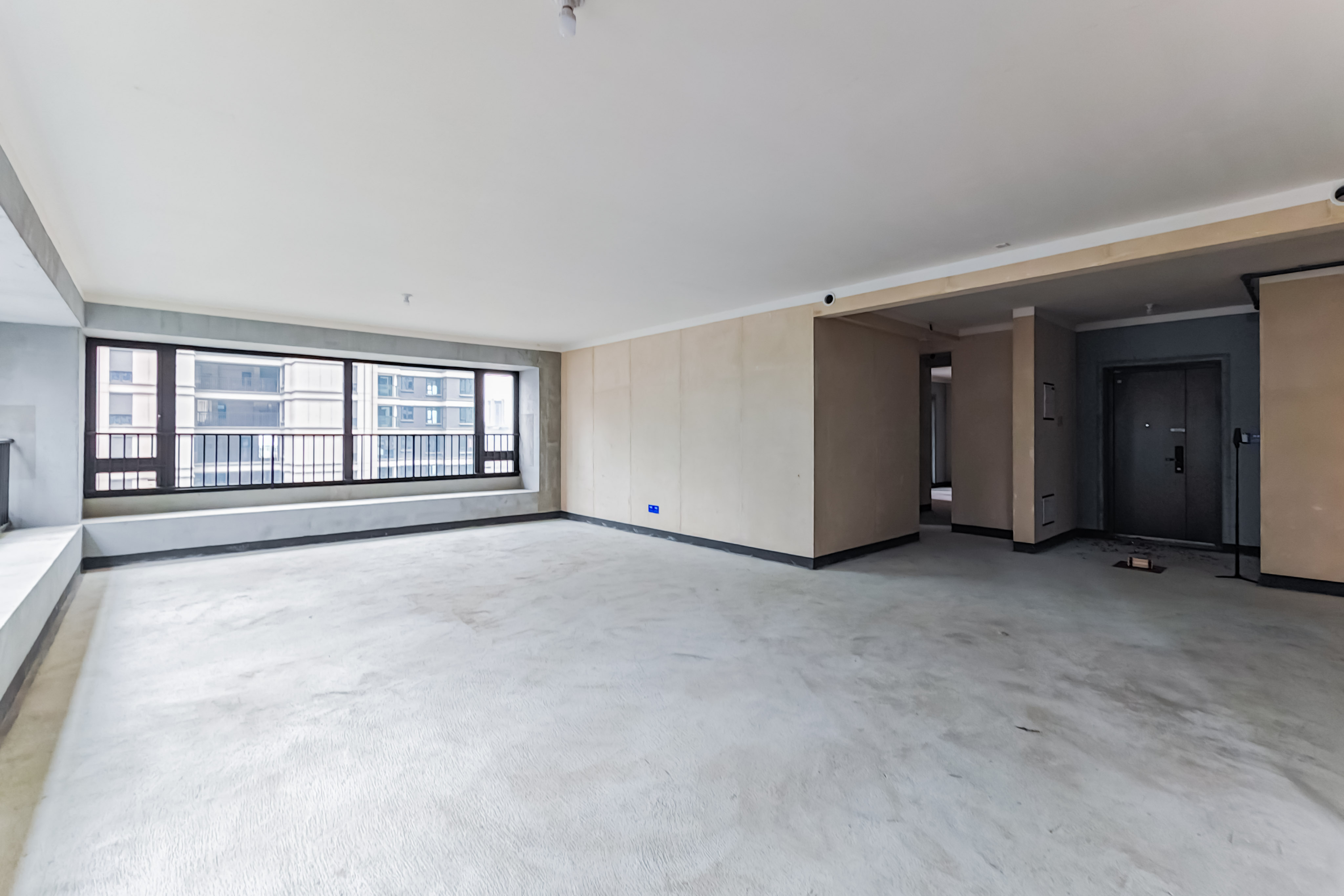建发玖洲观澜  5室2厅3卫   320.00万其他