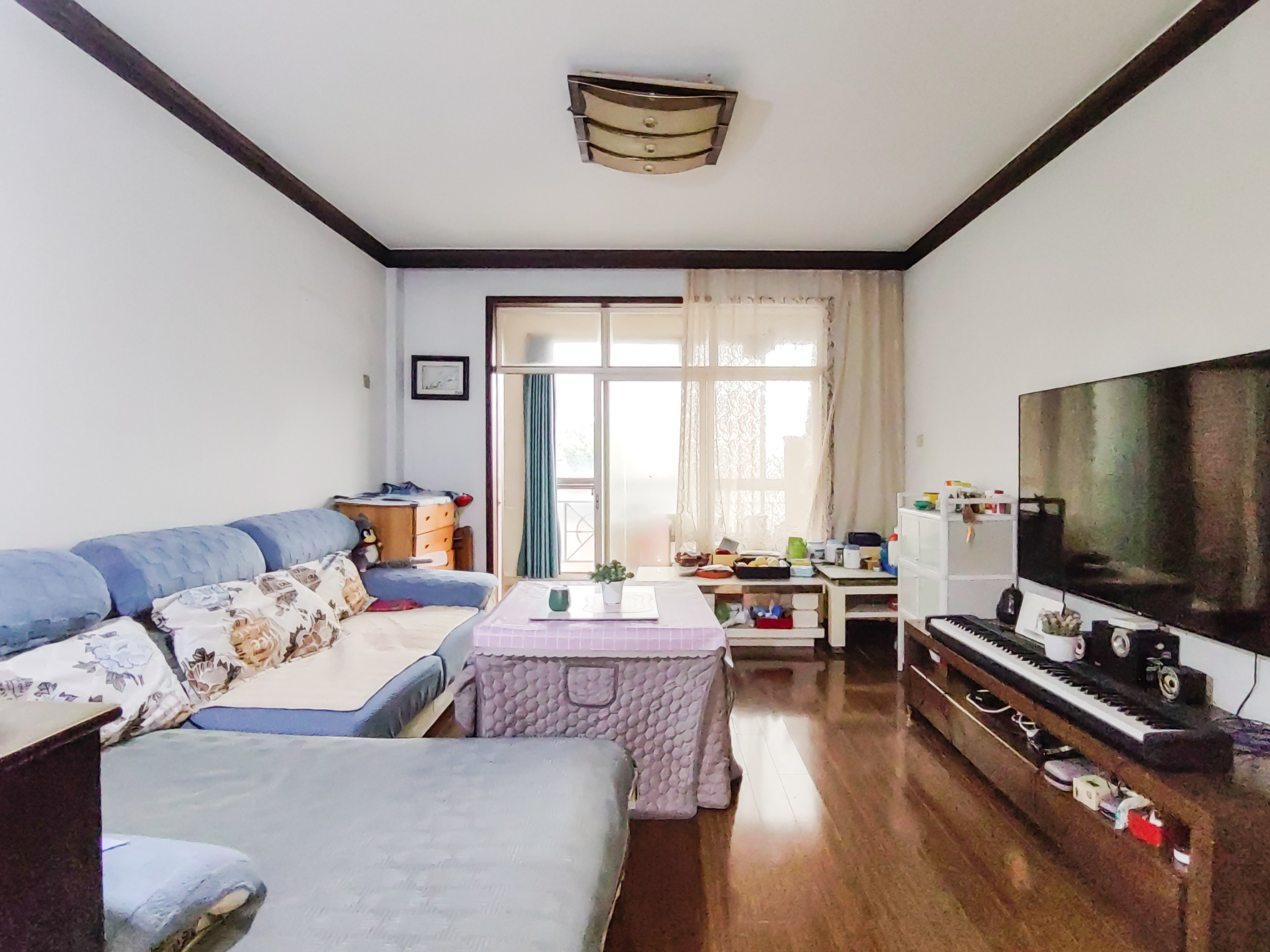 山水人家一二期 2室2厅1卫 48.0万 山水人家一二期 2室2厅1卫 48.0万客厅