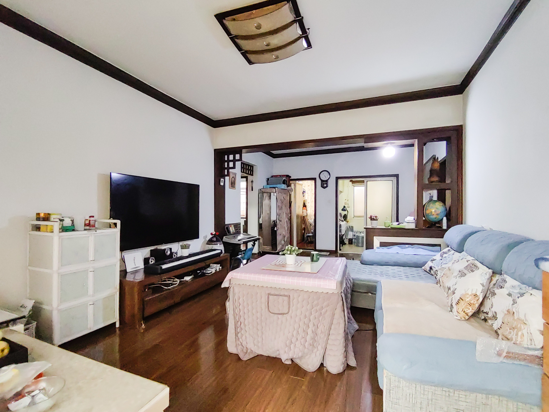 山水人家一二期 2室2厅1卫 48.0万 山水人家一二期 2室2厅1卫 48.0万客厅