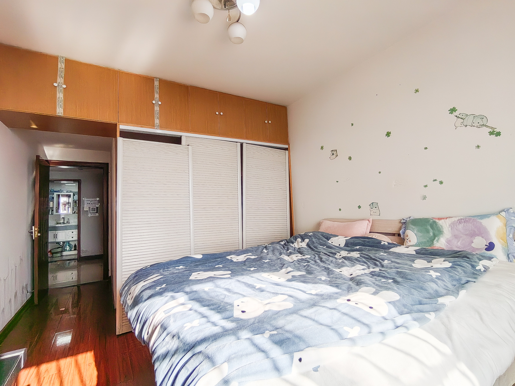 紫晶城  3室2厅1卫    50.5万 紫晶城  3室2厅1卫    50.5万卧室