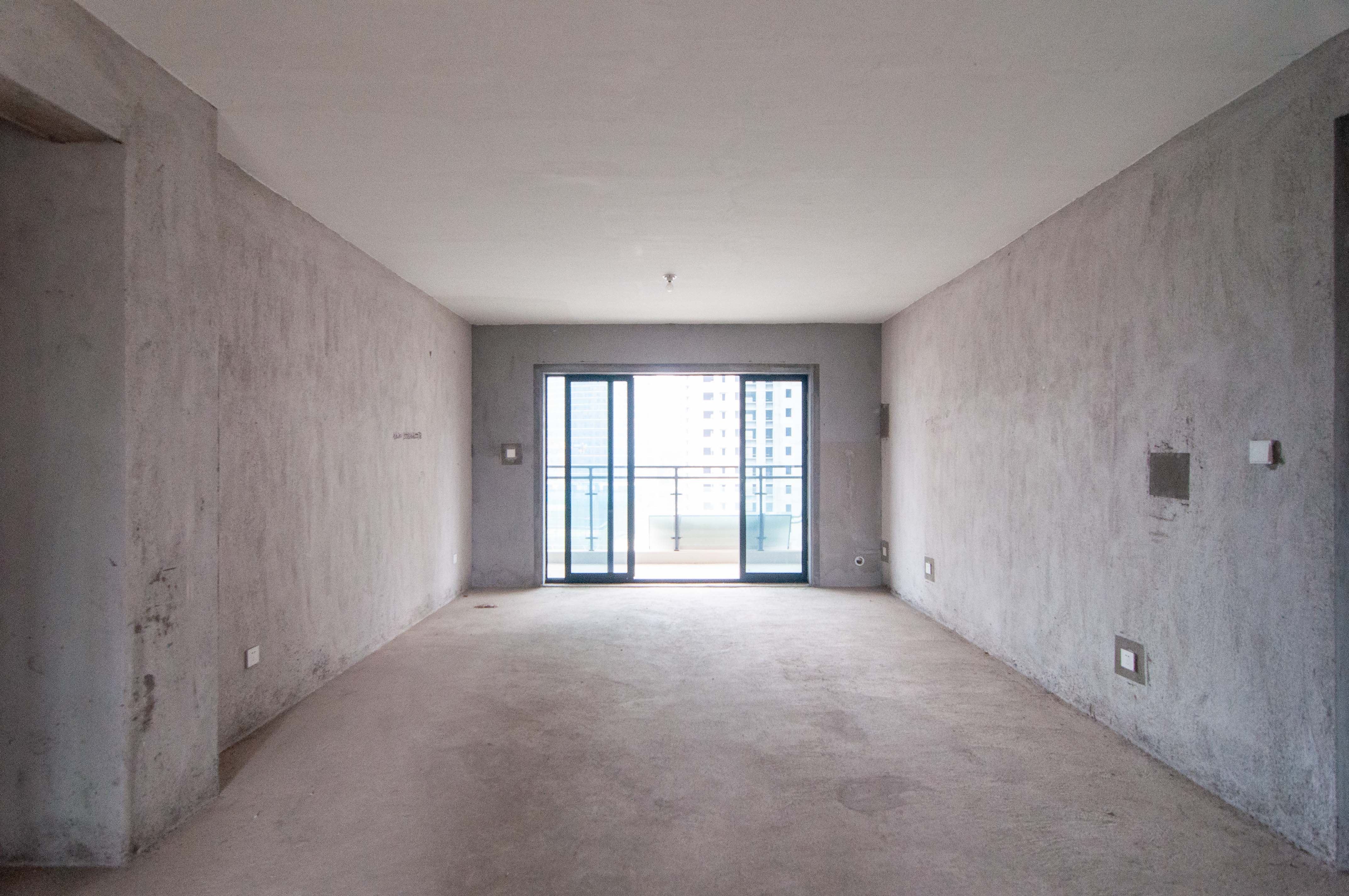 振业城四期  5室2厅2卫    260.0万 振业城四期  5室2厅2卫    260.0万客厅