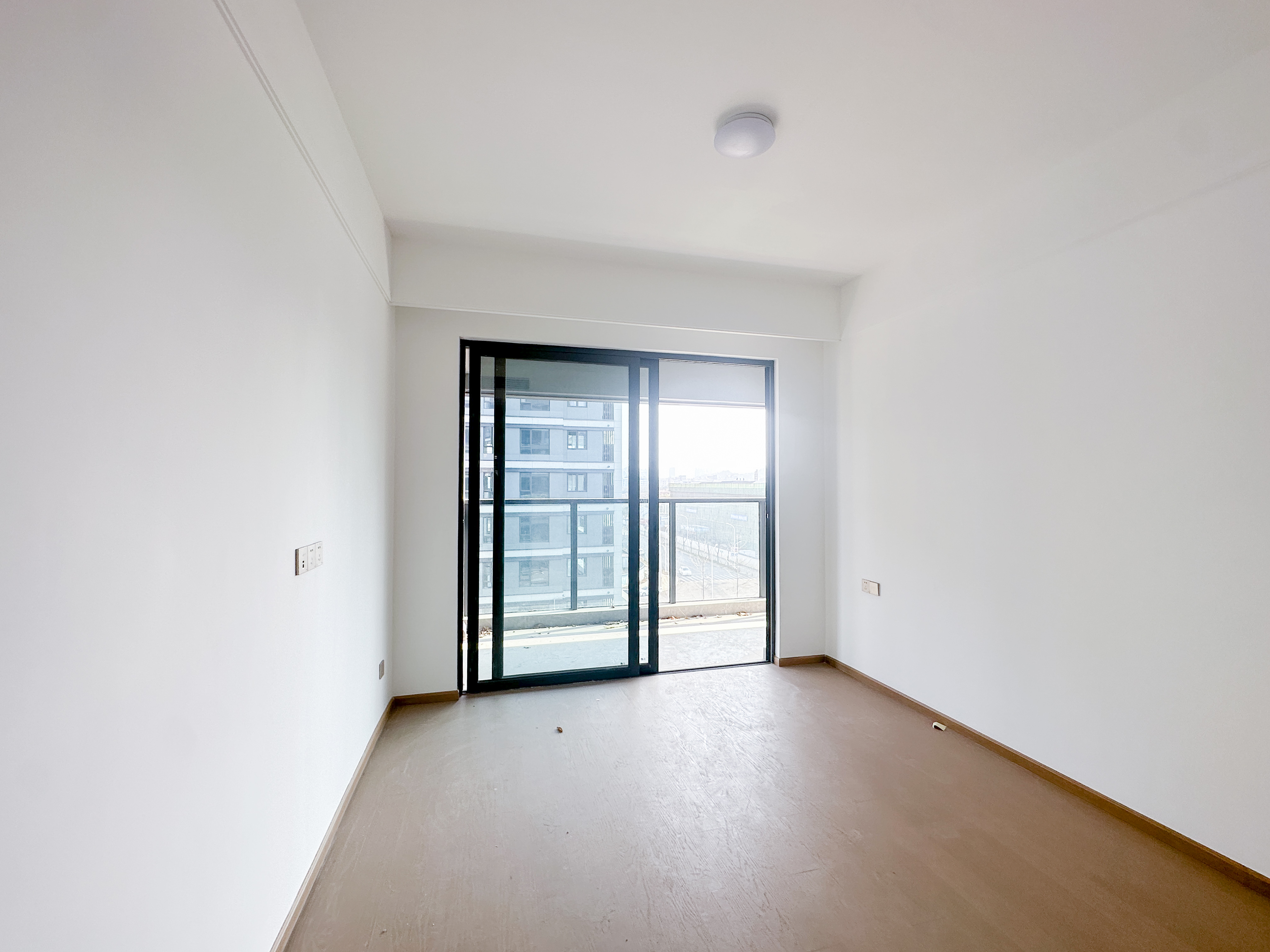 嘉臣道 4室2厅2卫 410.0万 嘉臣道 4室2厅2卫 410.0万卧室