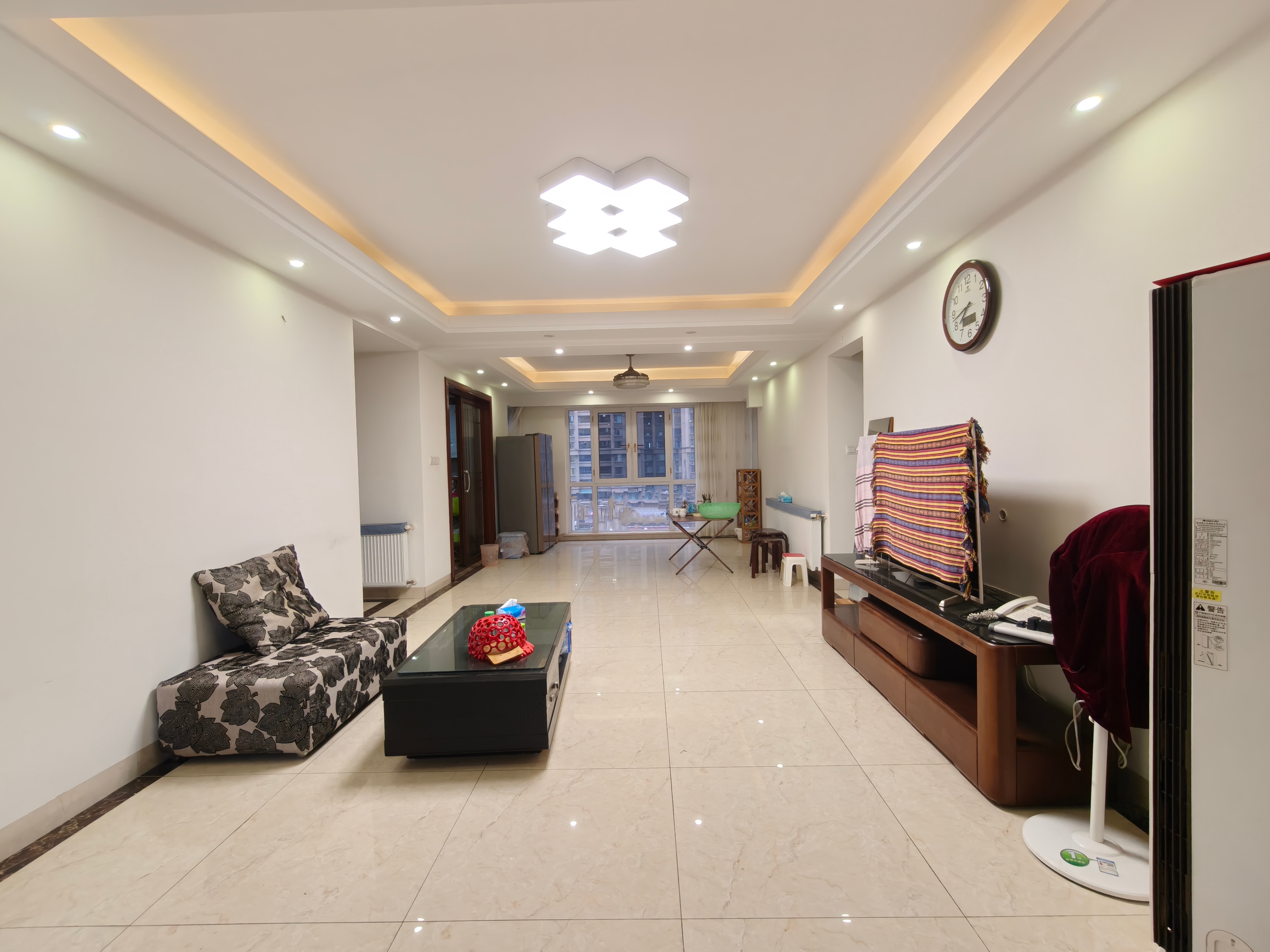 奥园养生城 4室2厅2卫 99.8万 奥园养生城 4室2厅2卫 99.8万室内图