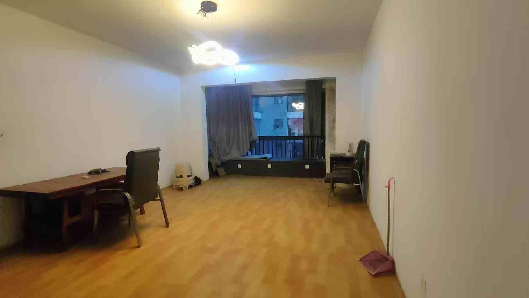 大汉希尔顿 4室2厅2卫 98.0万 大汉希尔顿 4室2厅2卫 98.0万室内图