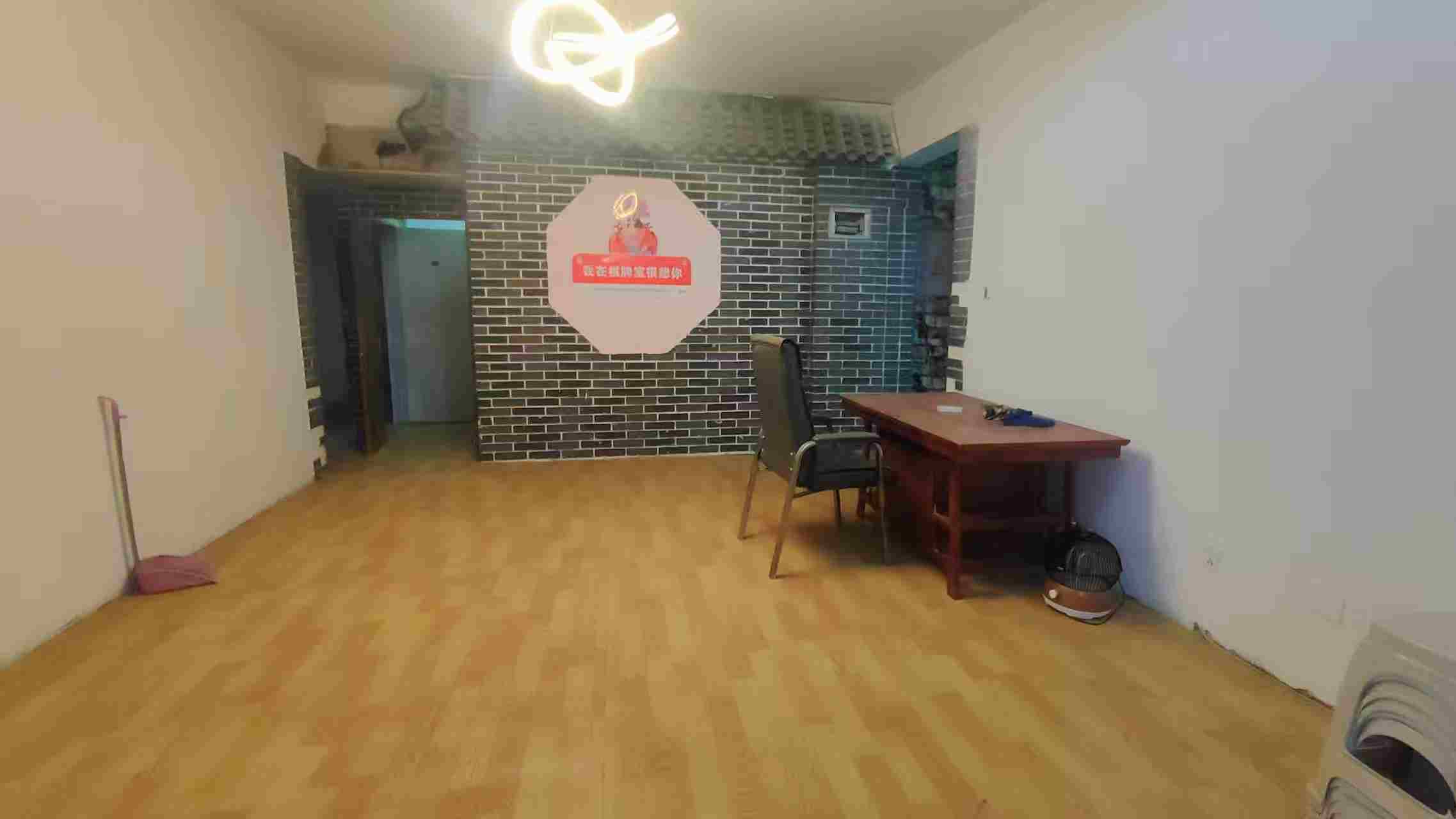 大汉希尔顿 4室2厅2卫 98.0万 大汉希尔顿 4室2厅2卫 98.0万室内图