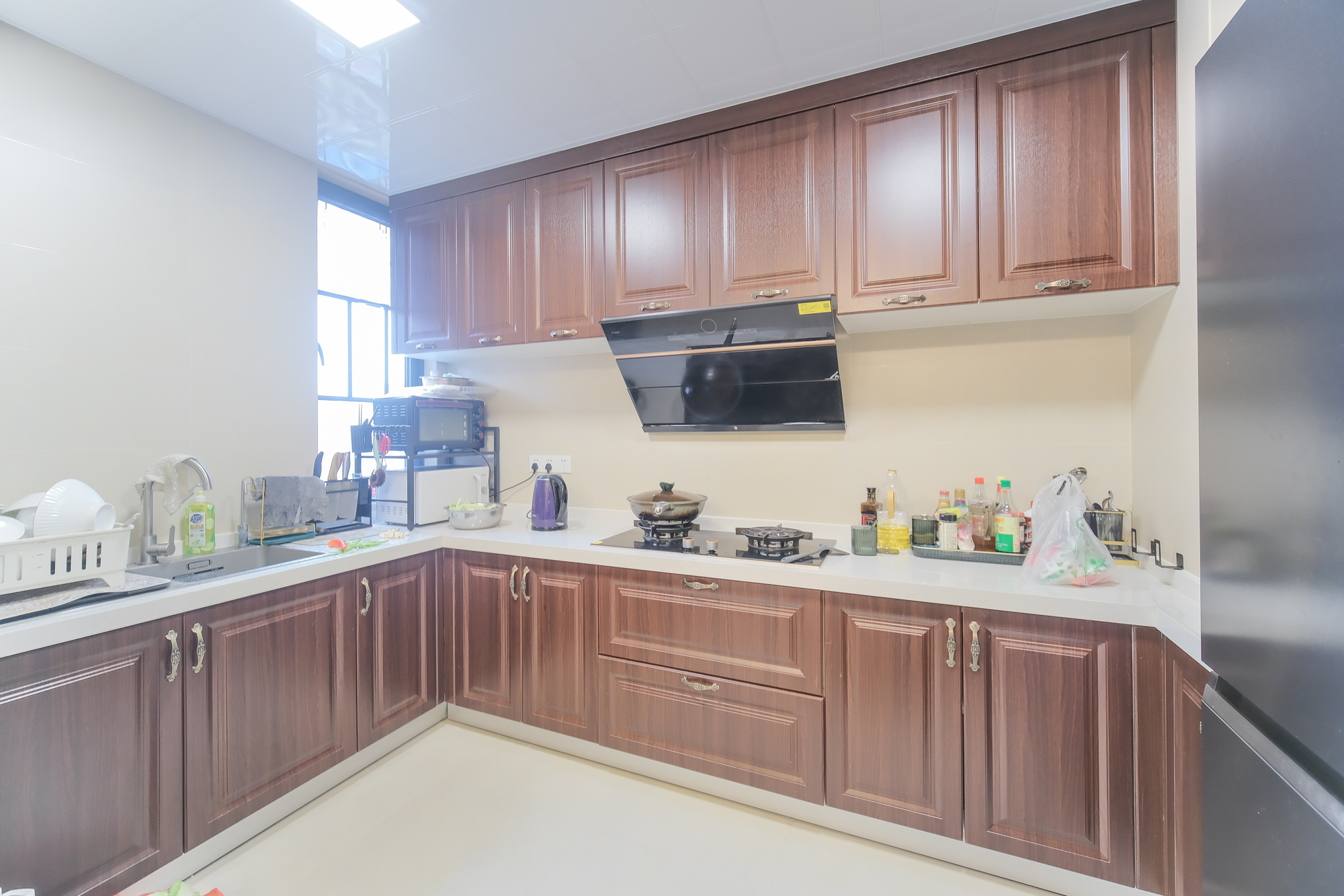 运达锦绣广场 5室2厅3卫 315.0万 运达锦绣广场 5室2厅3卫 315.0万厨房