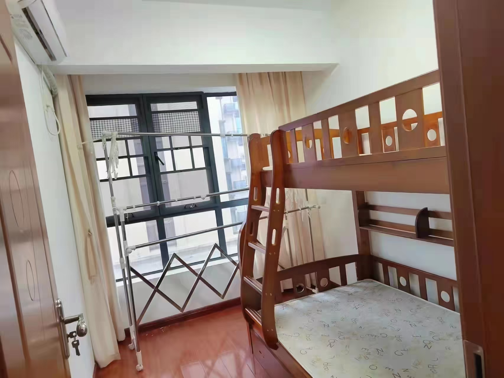 春藤小镇 3室2厅2卫 78.0万 春藤小镇 3室2厅2卫 78.0万室内图