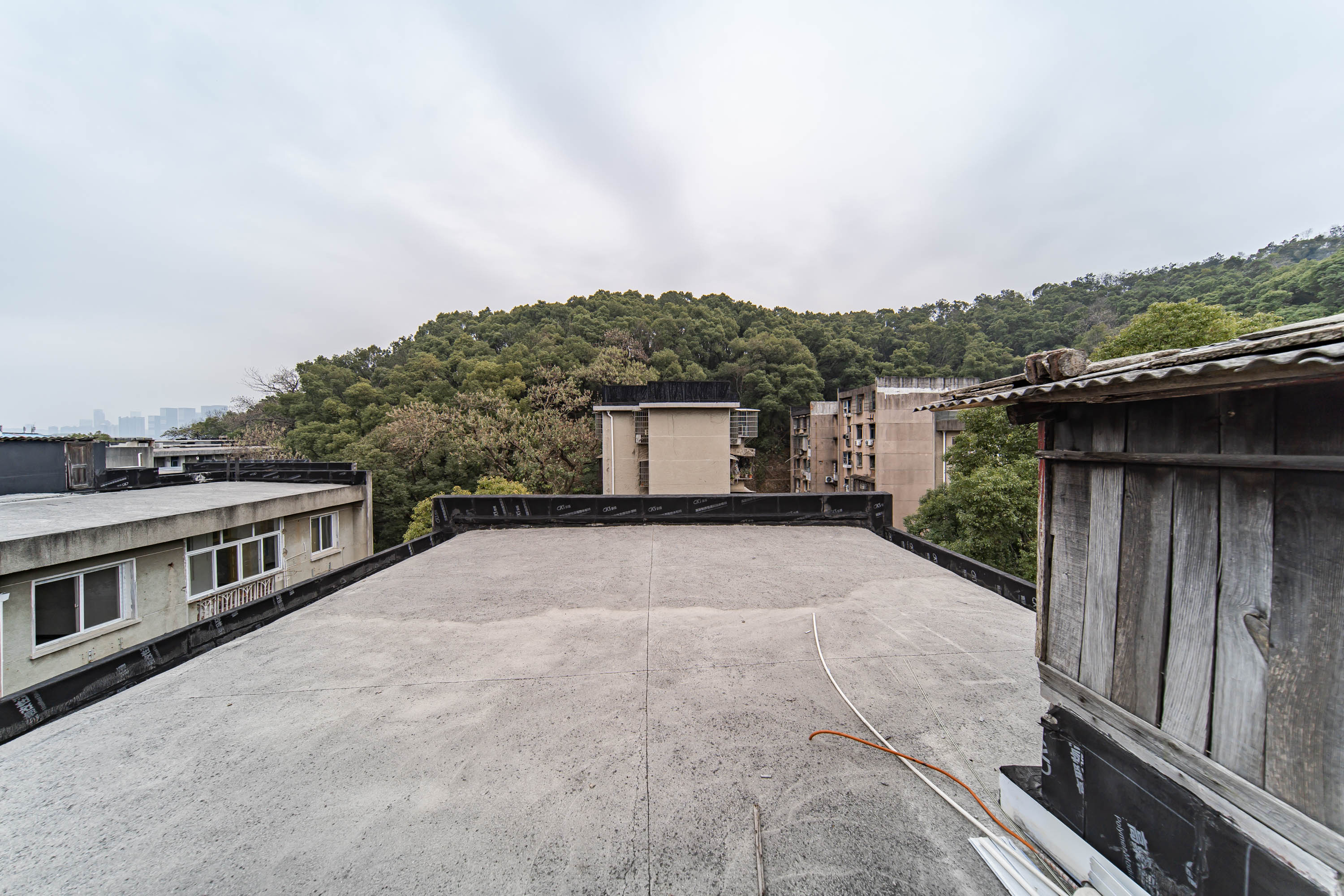 湖南大学天马西村  3室2厅1卫   73.00万阳台