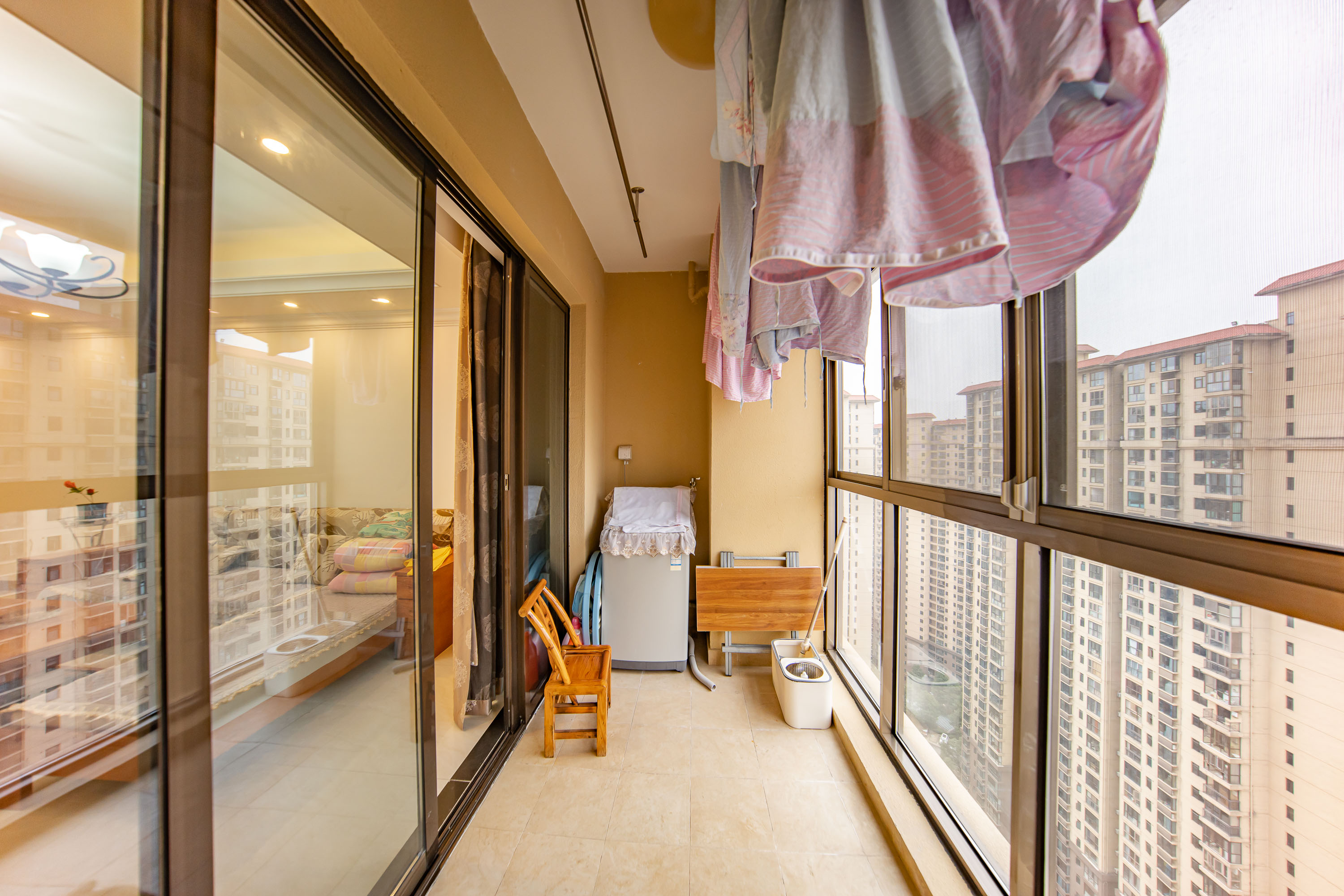 江山帝景哈佛  3室2厅1卫   89.00万阳台
