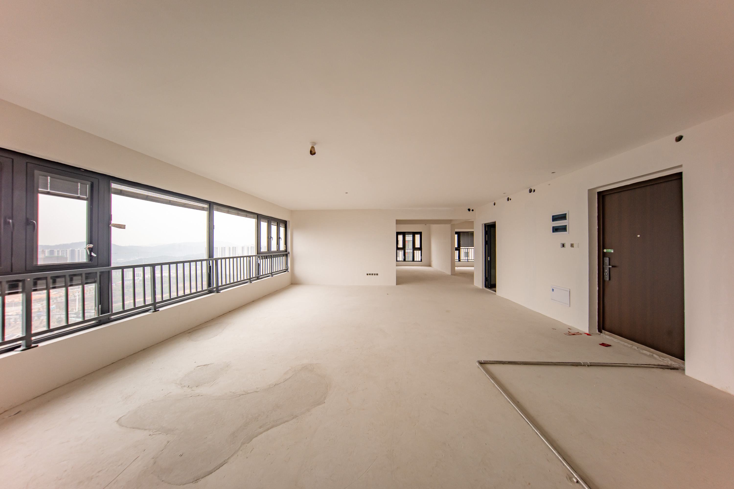 建投象山国际  5室2厅2卫   248.00万客厅