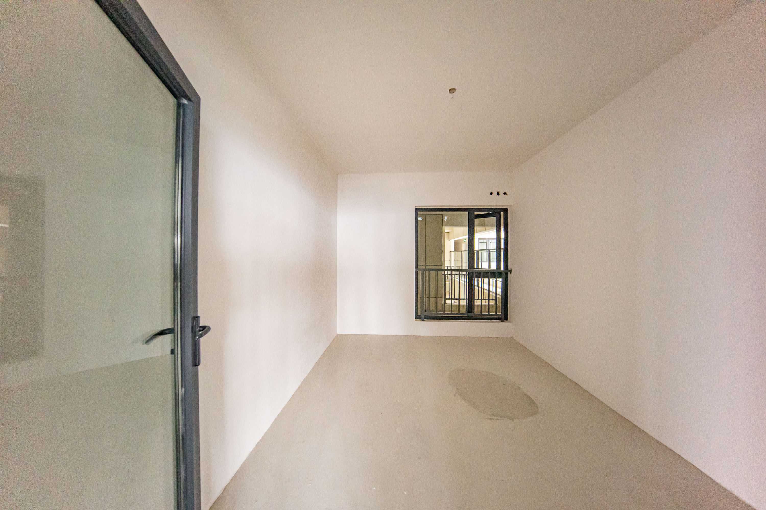 建投象山国际  5室2厅2卫   248.00万卧室
