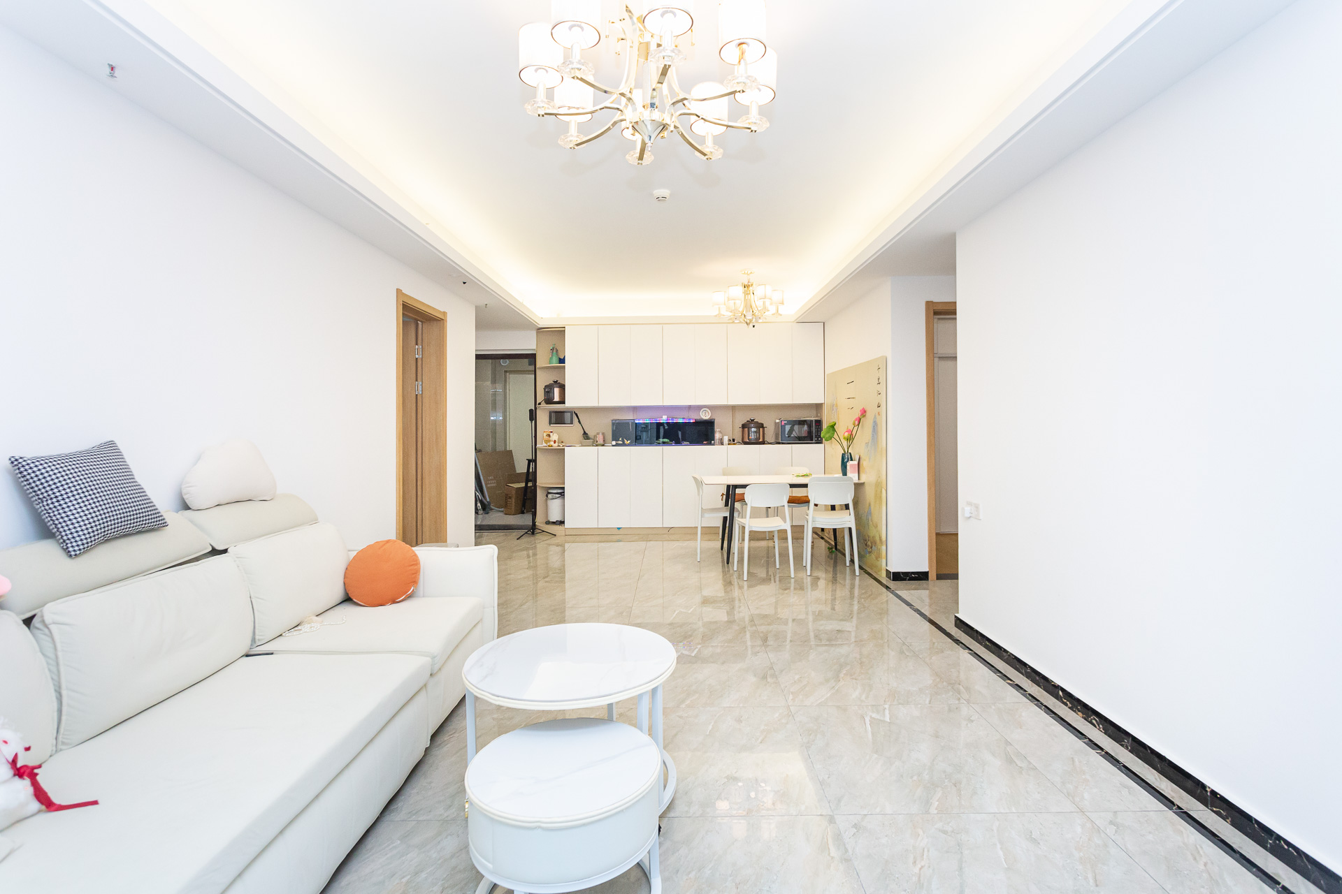 万润滨江天著 4室2厅2卫 129.0万 万润滨江天著 4室2厅2卫 129.0万客厅