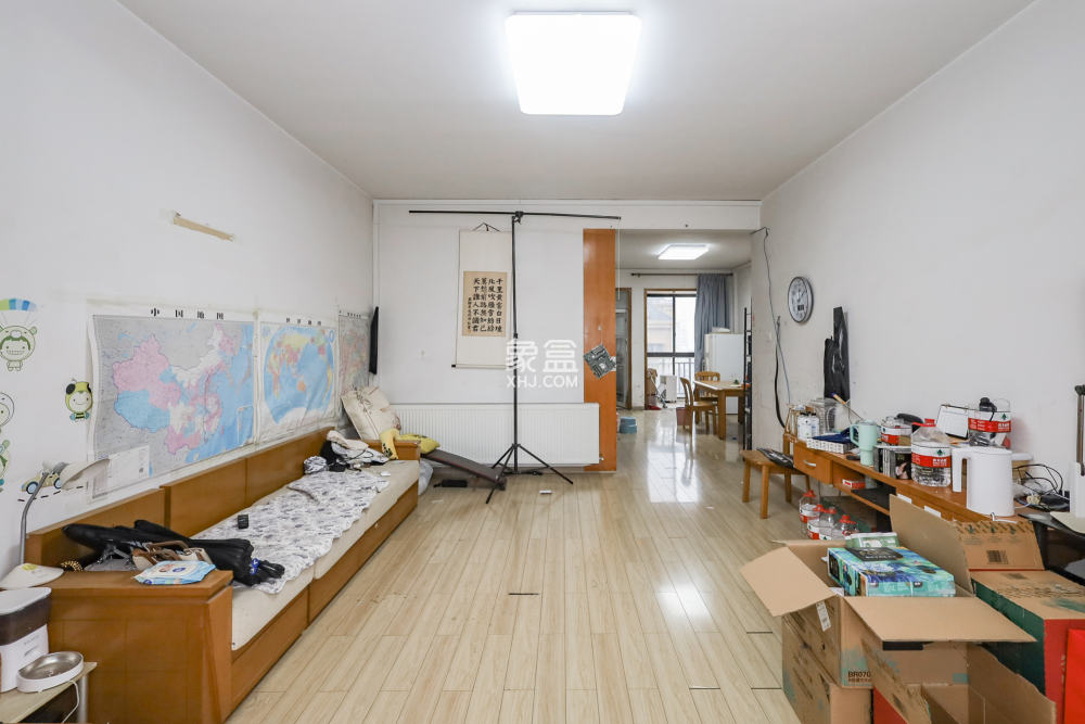 八方小区D区  3室2厅2卫   398.00万