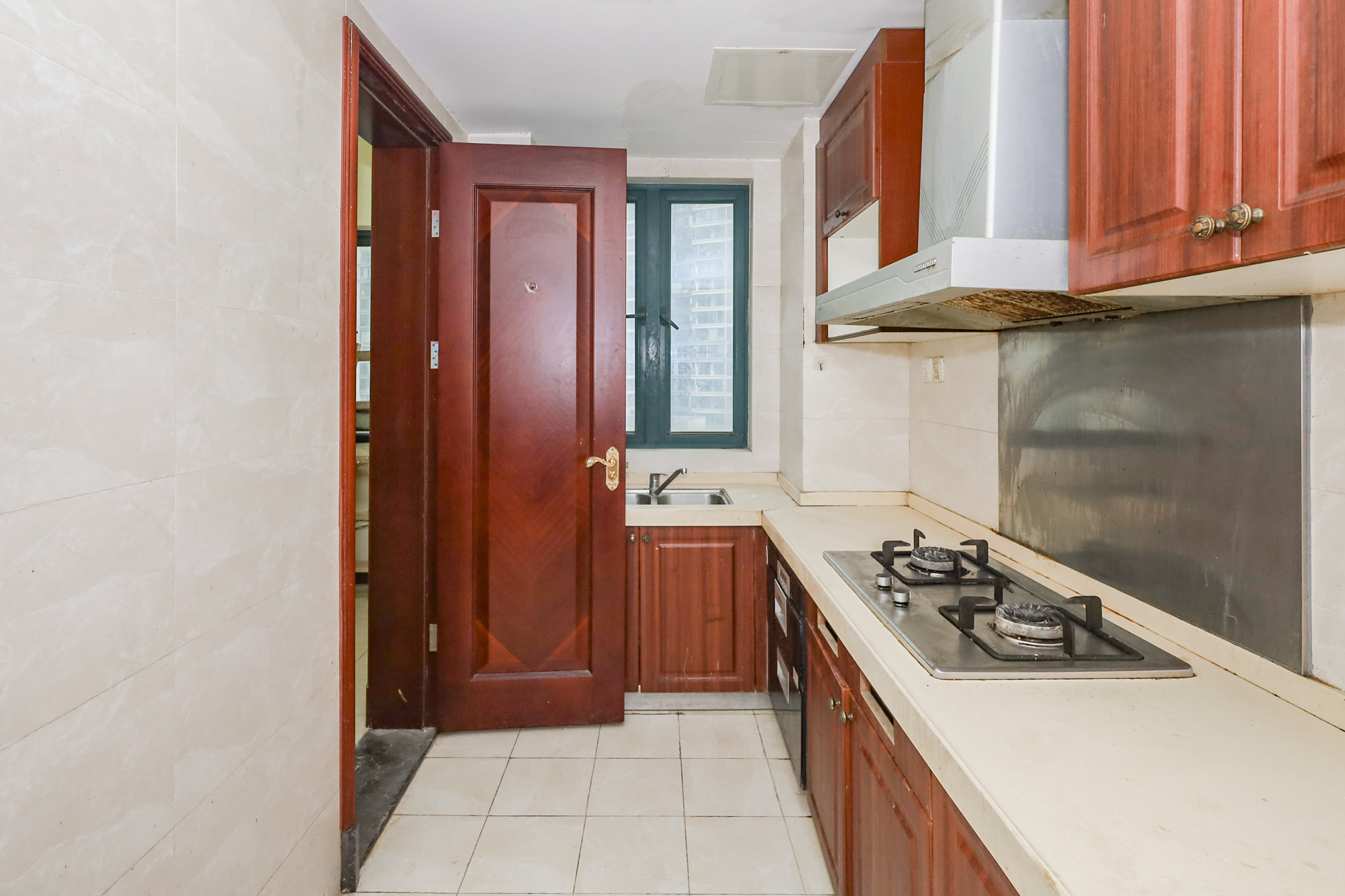 恒大御景湾  3室2厅2卫    158.0万厨房