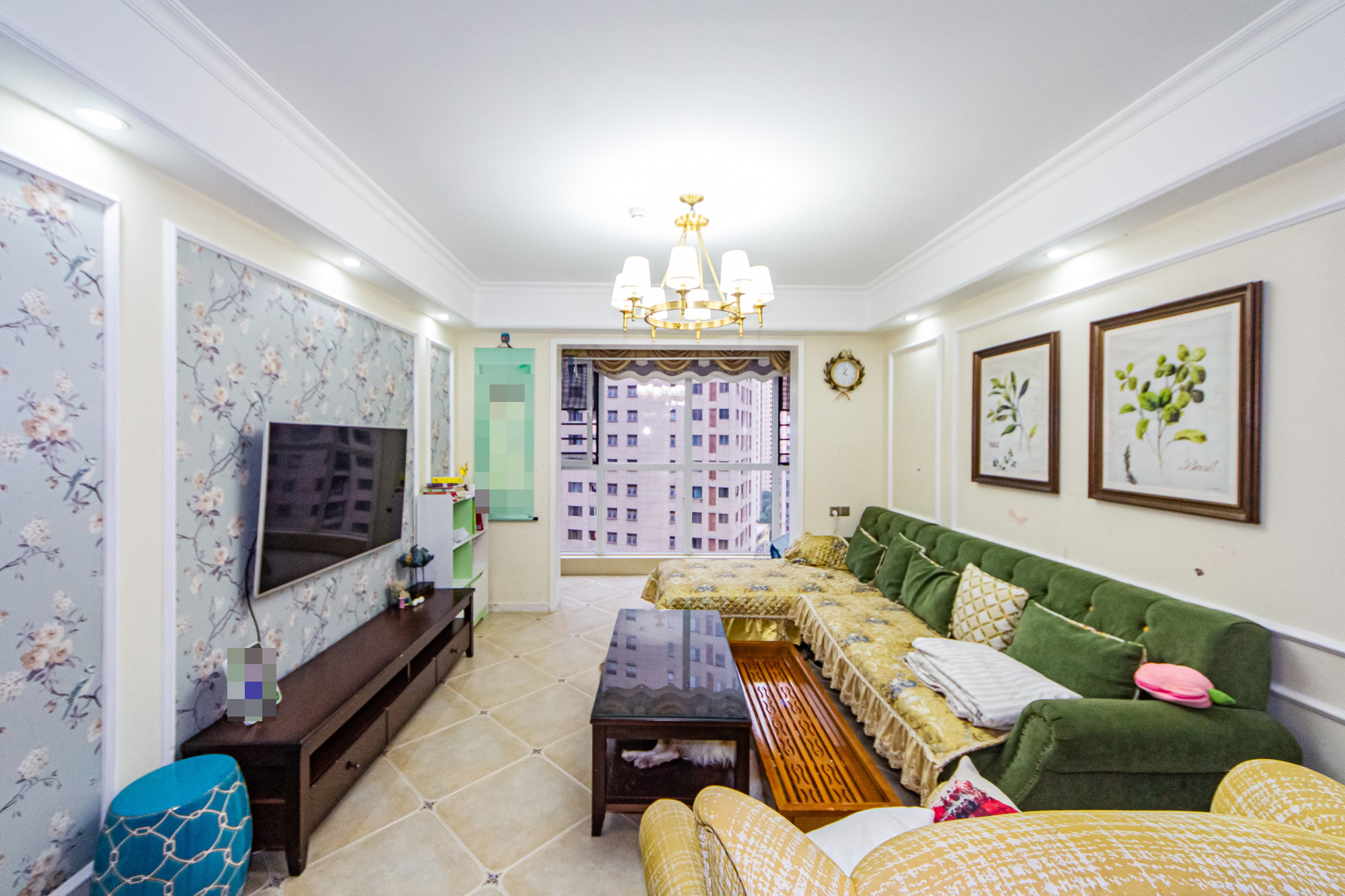 北辰三角洲E4区 3室2厅1卫 135.0万 北辰三角洲E4区 3室2厅1卫 135.0万客厅