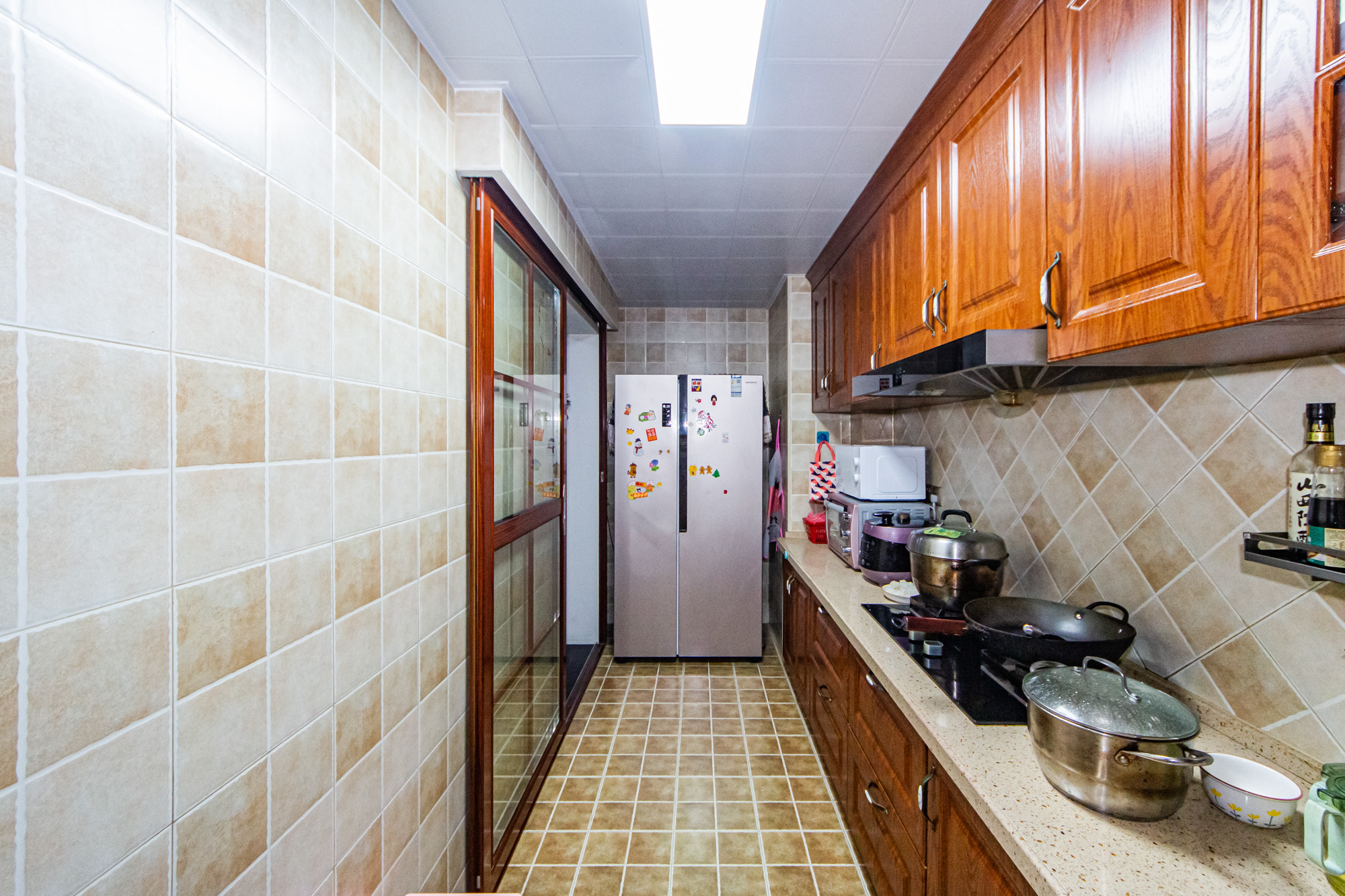 北辰三角洲E4区 3室2厅1卫 135.0万 北辰三角洲E4区 3室2厅1卫 135.0万厨房