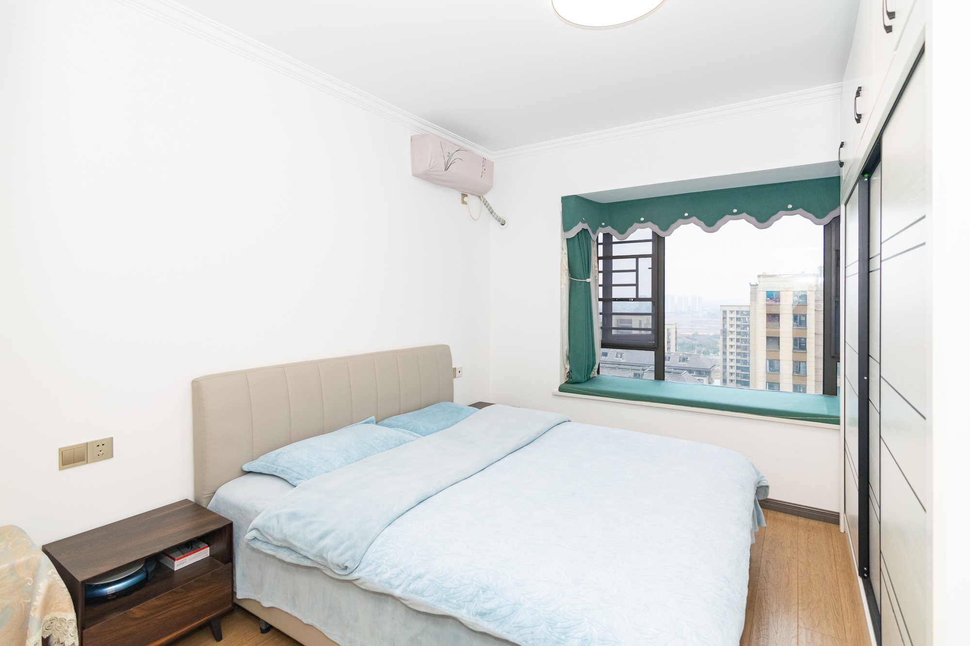 华润桃源里  3室2厅2卫    68.8万 华润桃源里  3室2厅2卫    68.8万卧室