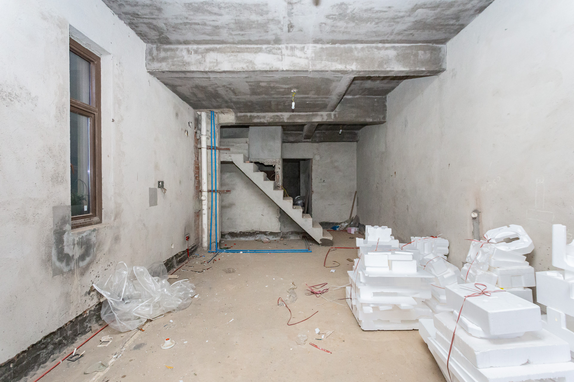 盈峰翠邸  4室2厅2卫    103.0万 盈峰翠邸  4室2厅2卫    103.0万客厅