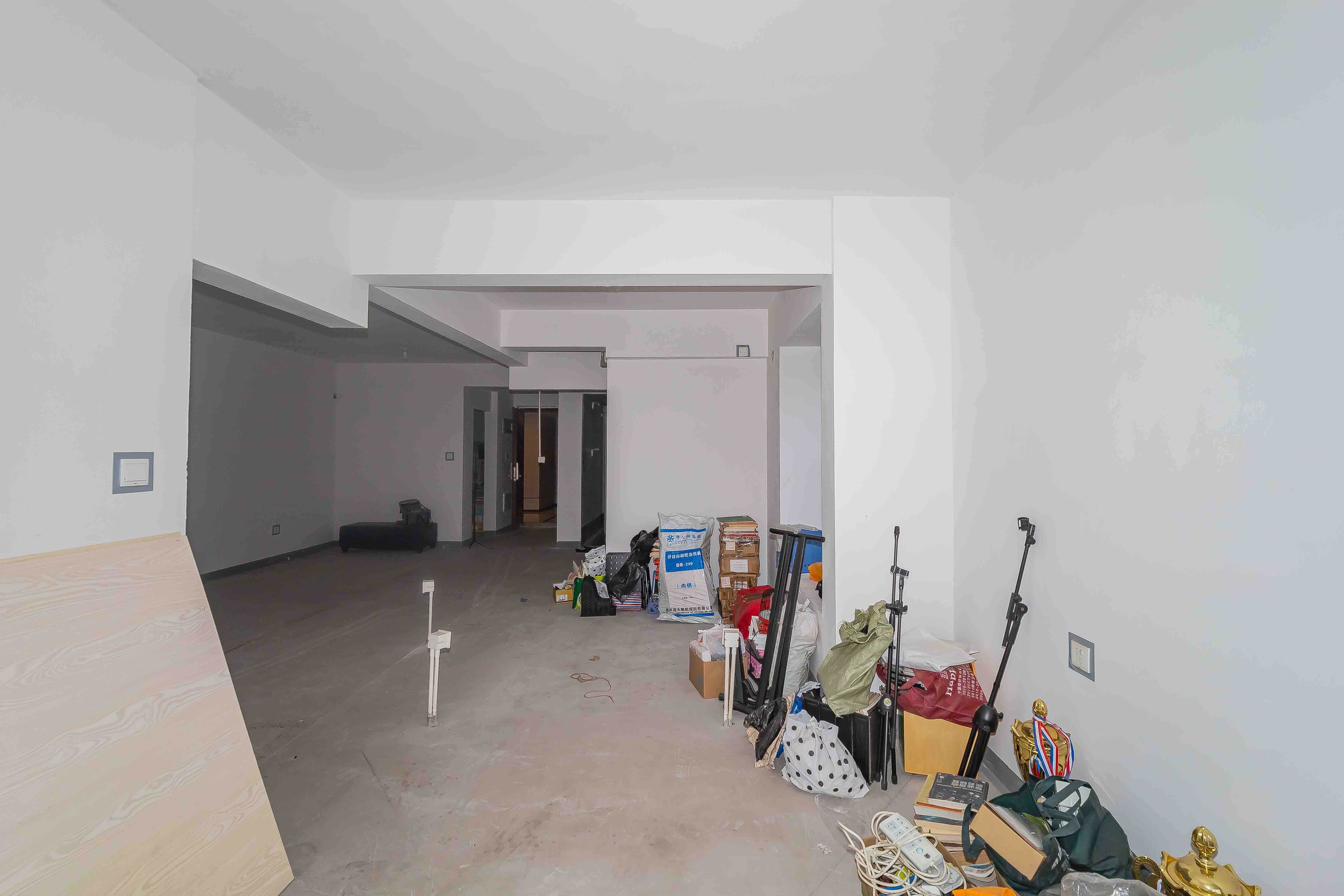 建发中央悦府  3室2厅2卫   125.00万卧室