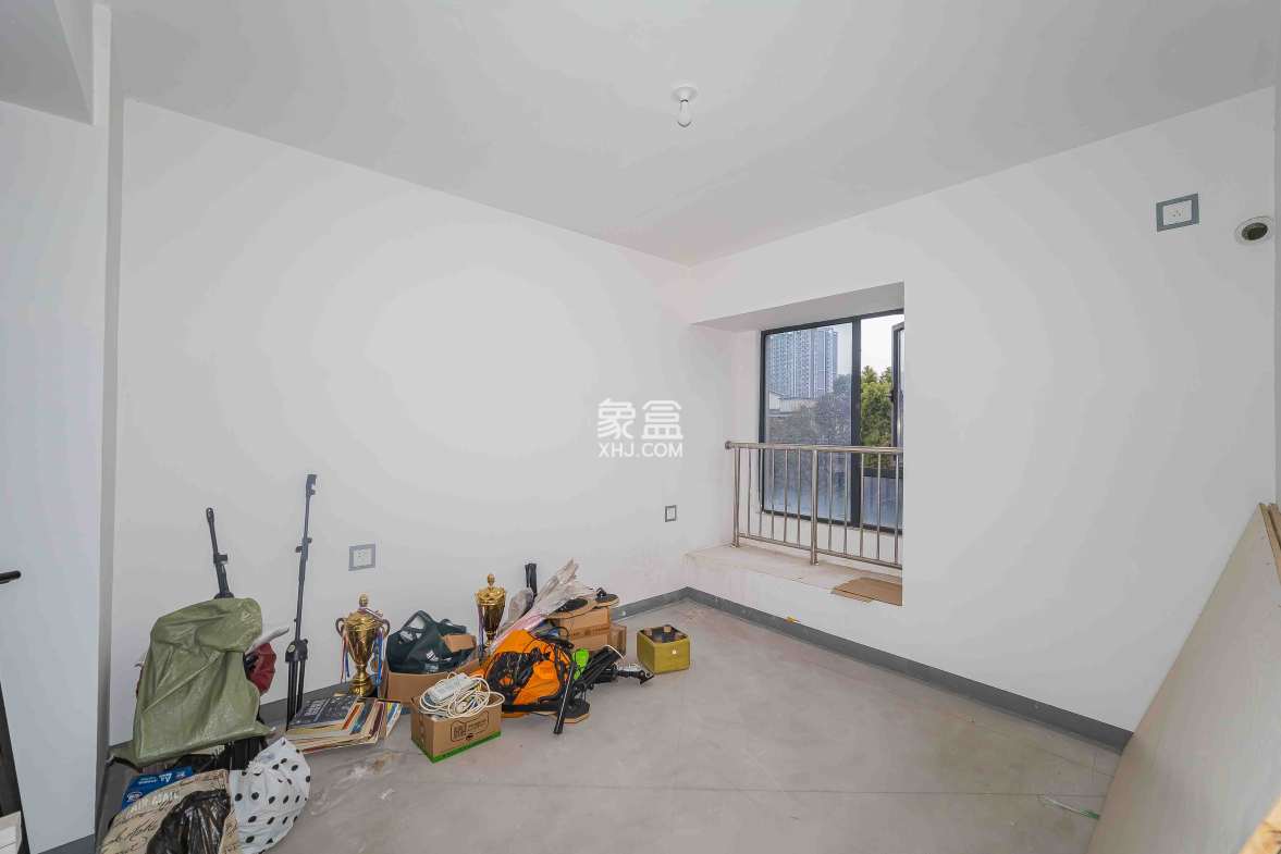 建发中央悦府  3室2厅2卫    125.0万 建发中央悦府  3室2厅2卫    125.0万卧室