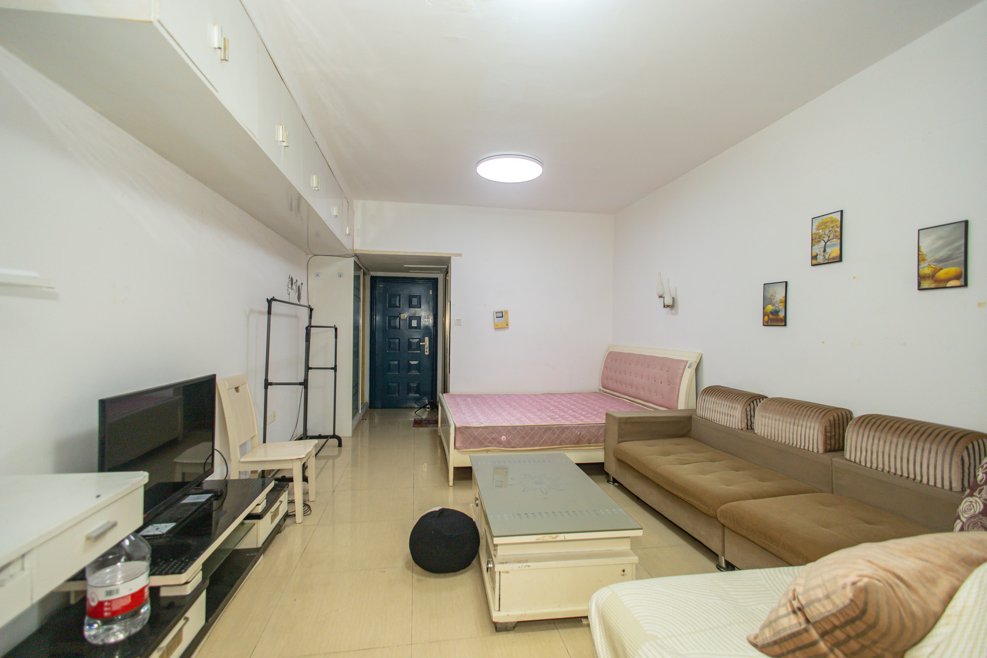 尚都花园城 1室1厅1卫 21.8万 尚都花园城 1室1厅1卫 21.8万客厅